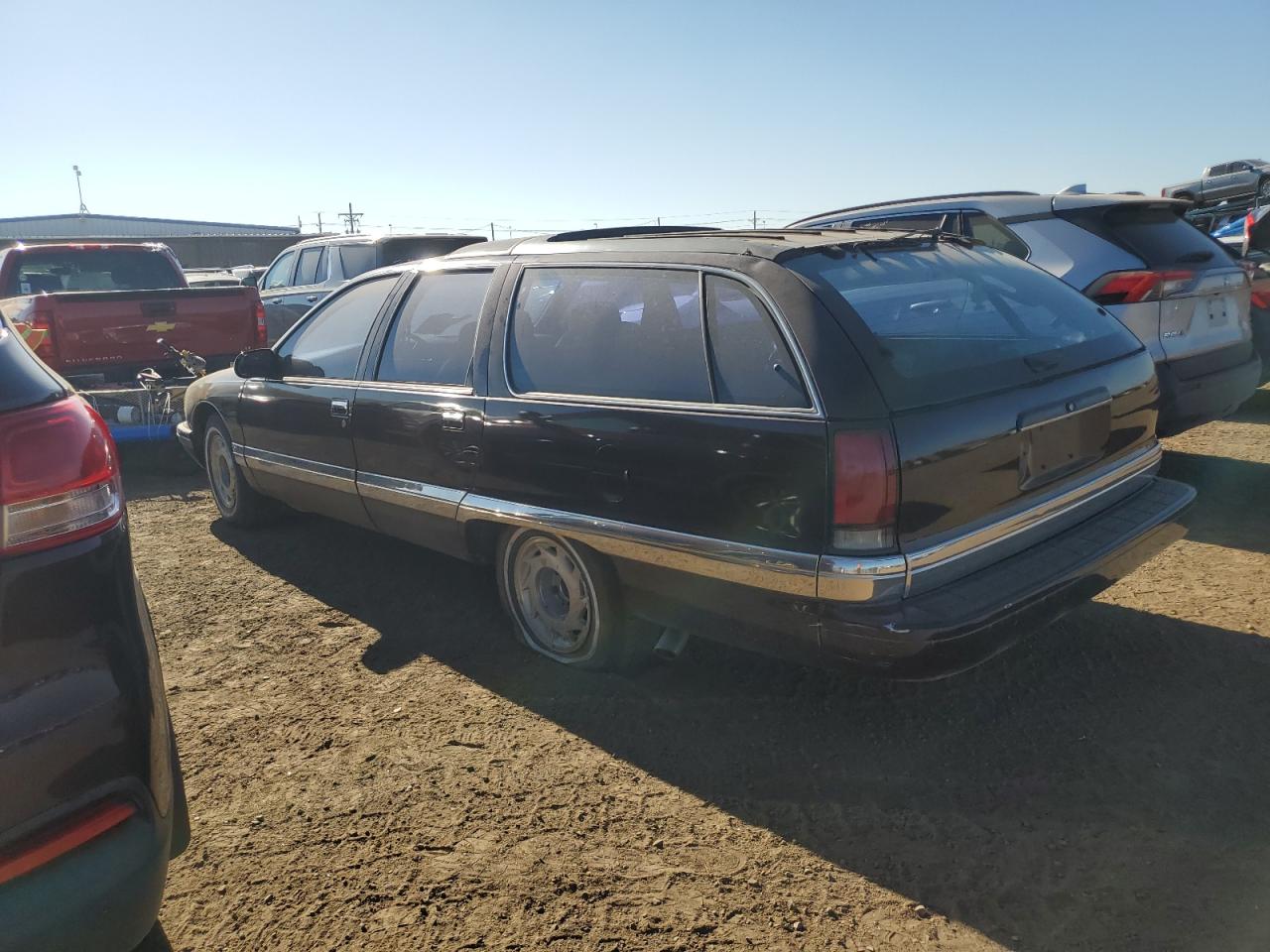 Photo 1 VIN: 1G4BR82P5TR409128 - BUICK ROADMASTER 