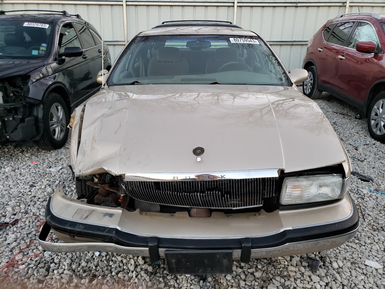 Photo 4 VIN: 1G4BR82P9TR406314 - BUICK ROADMASTER 