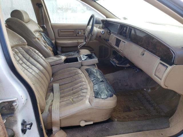 Photo 4 VIN: 1G4BR83E6MW405458 - BUICK ROADMASTER 