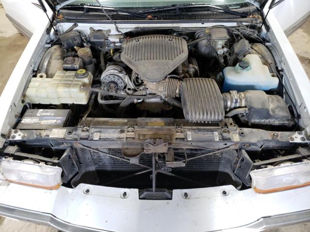 Photo 10 VIN: 1G4BT52P1SR425910 - BUICK ROADMASTER 