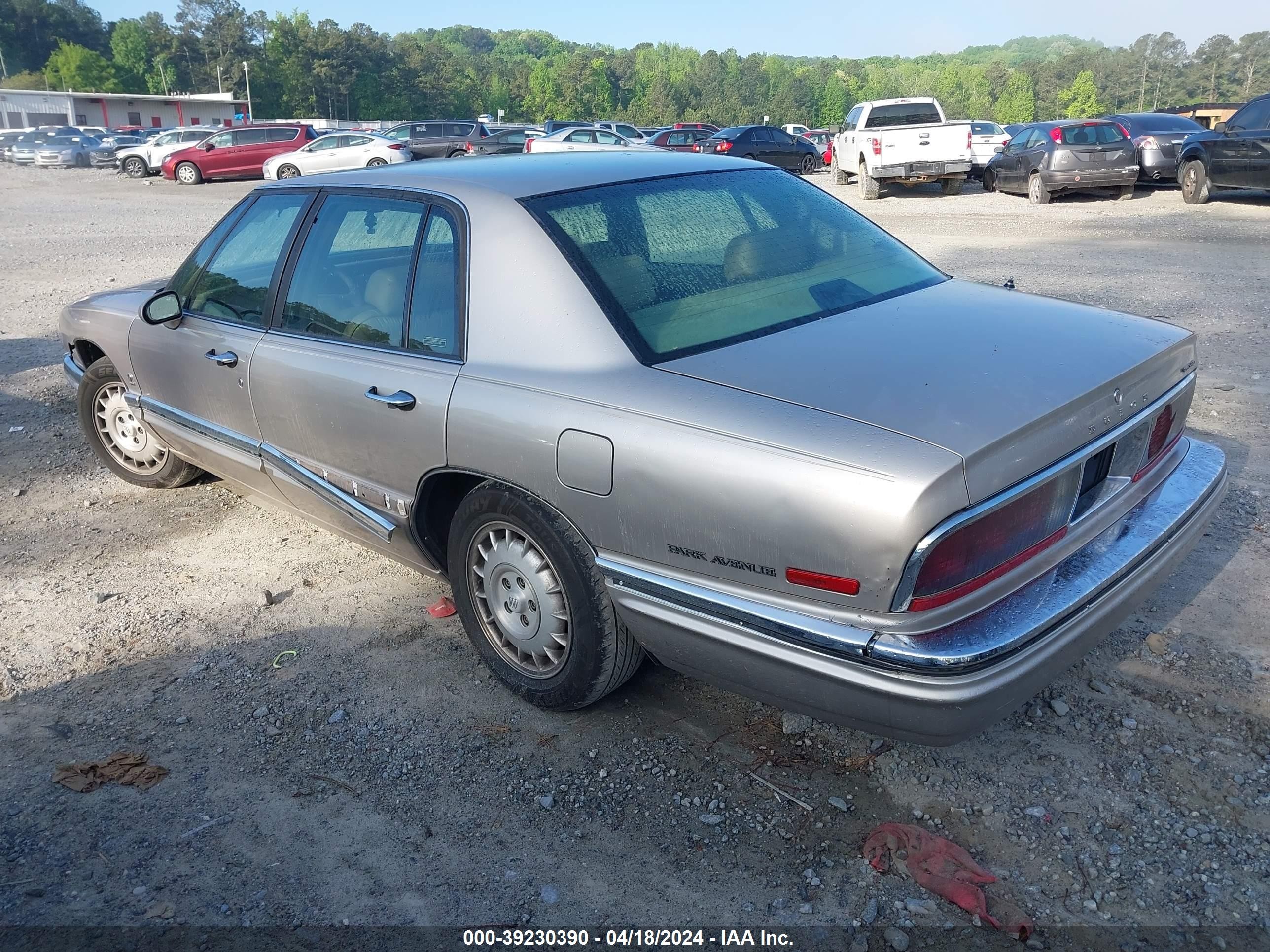 Photo 2 VIN: 1G4CU5210TH629506 - BUICK PARK AVENUE 