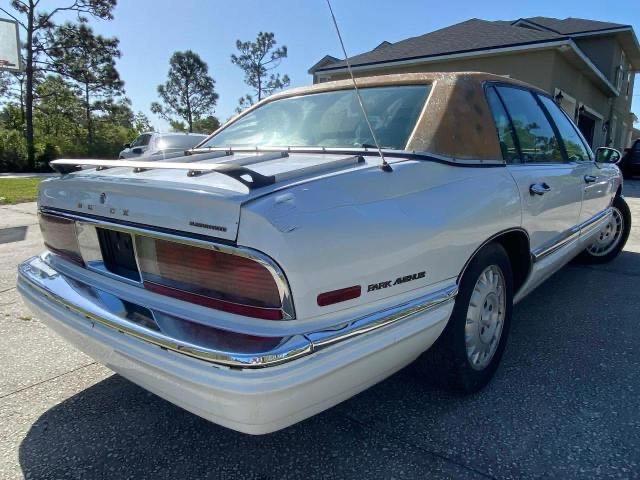 Photo 3 VIN: 1G4CU5212TH615333 - BUICK PARK AVENU 