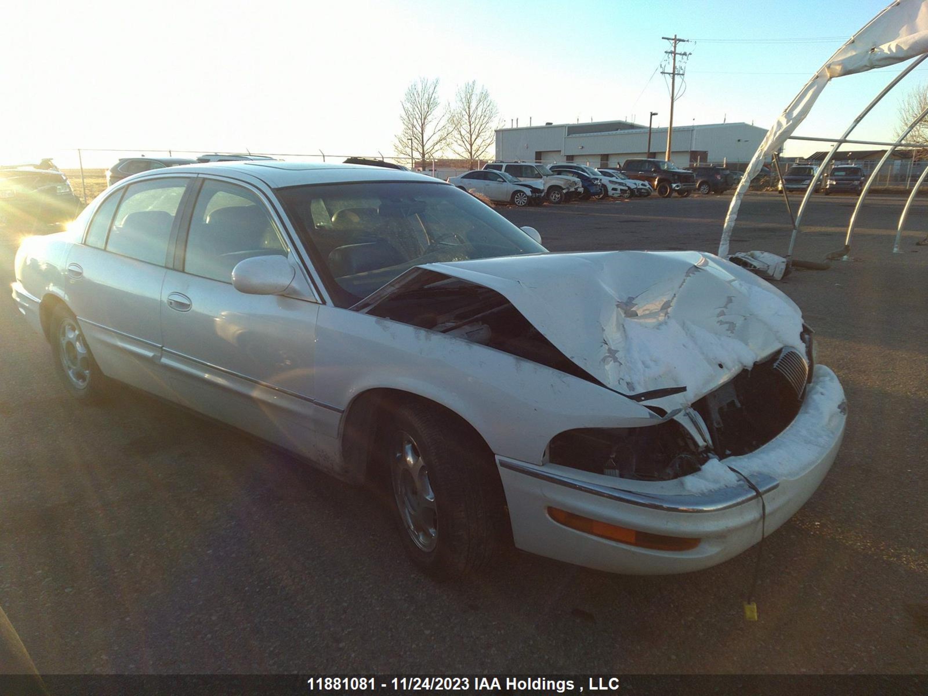 Photo 0 VIN: 1G4CU5218W4660482 - BUICK PARK AVENUE 