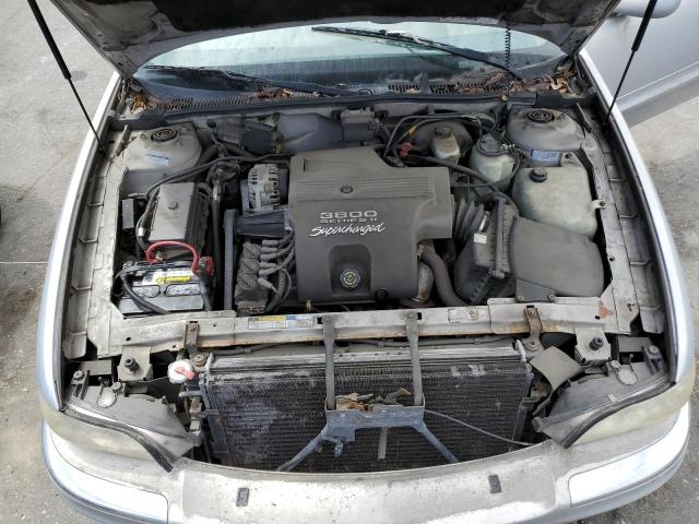 Photo 10 VIN: 1G4CU5219V4622189 - BUICK PARK AVENU 