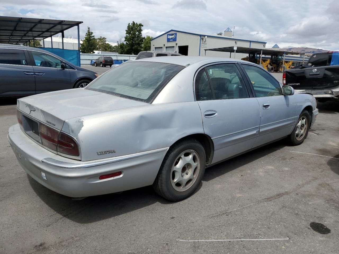 Photo 14 VIN: 1G4CU5219V4622189 - BUICK PARK AVENU 