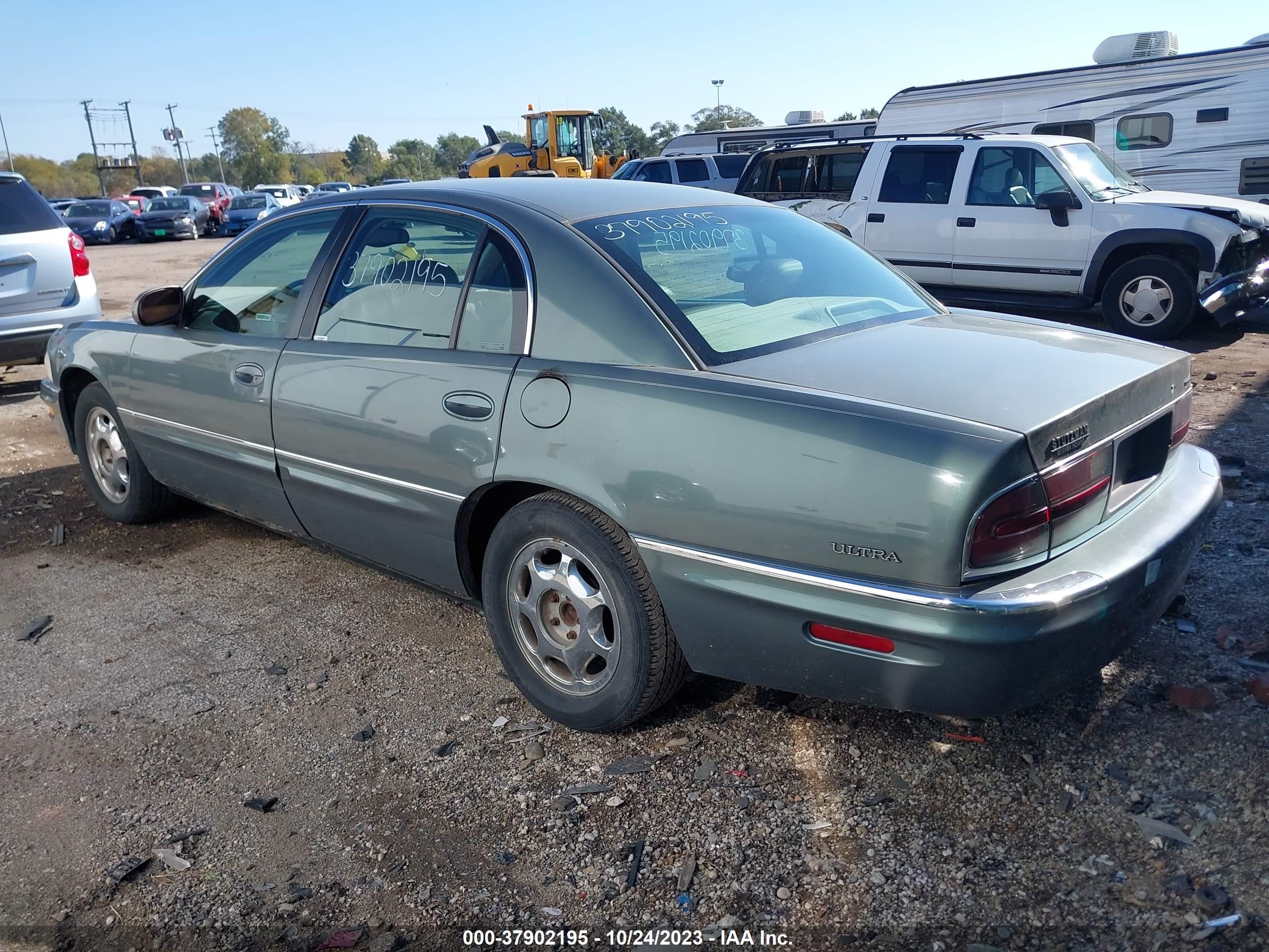 Photo 2 VIN: 1G4CU521XW4645448 - BUICK PARK AVENUE 