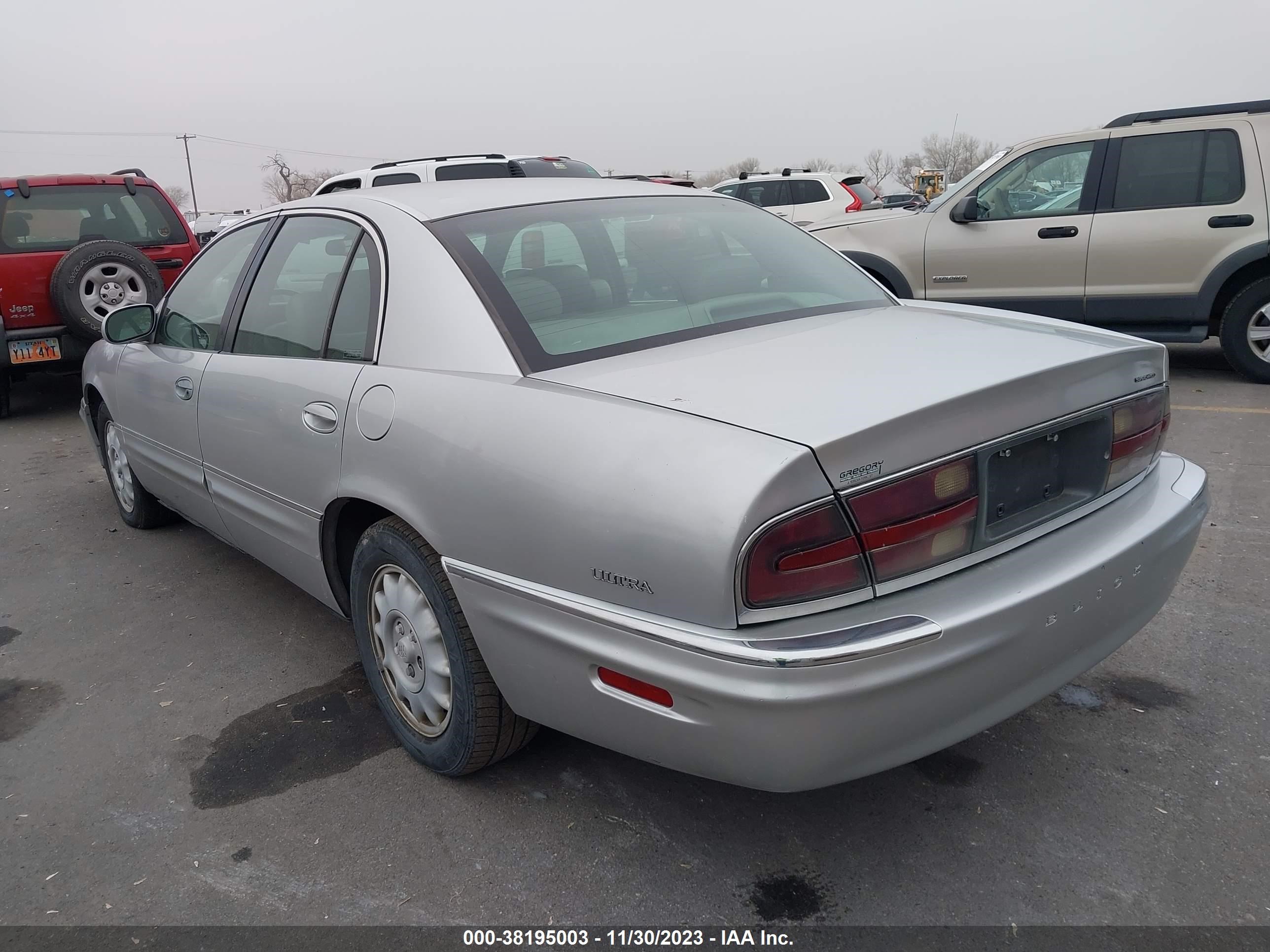 Photo 2 VIN: 1G4CU521XX4660226 - BUICK PARK AVENUE 