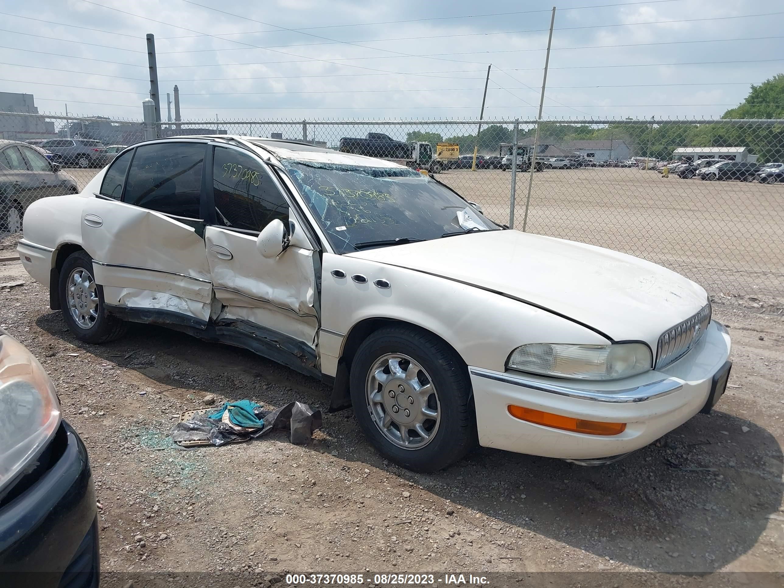 Photo 0 VIN: 1G4CU541054102153 - BUICK PARK AVENUE 