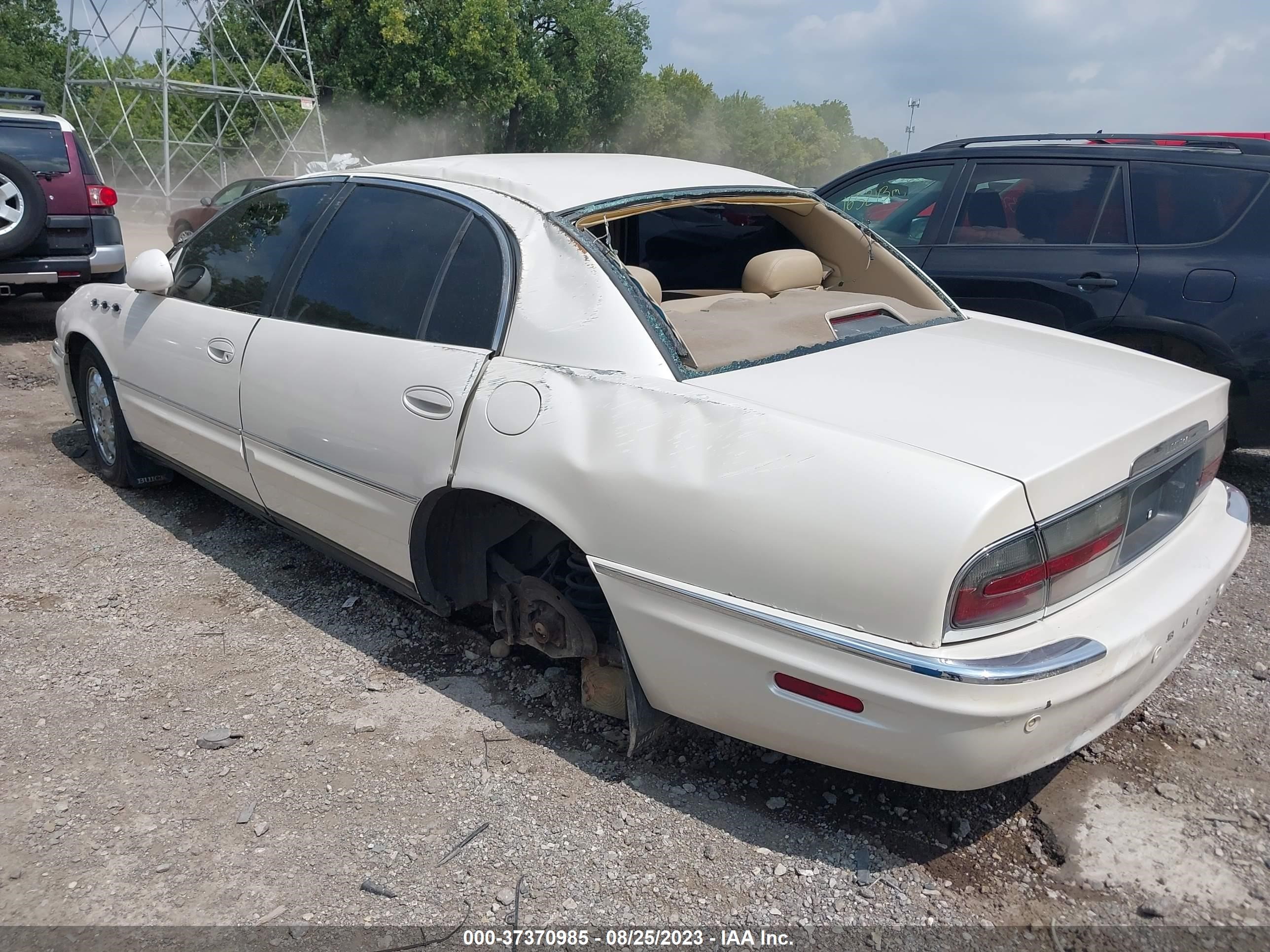 Photo 2 VIN: 1G4CU541054102153 - BUICK PARK AVENUE 