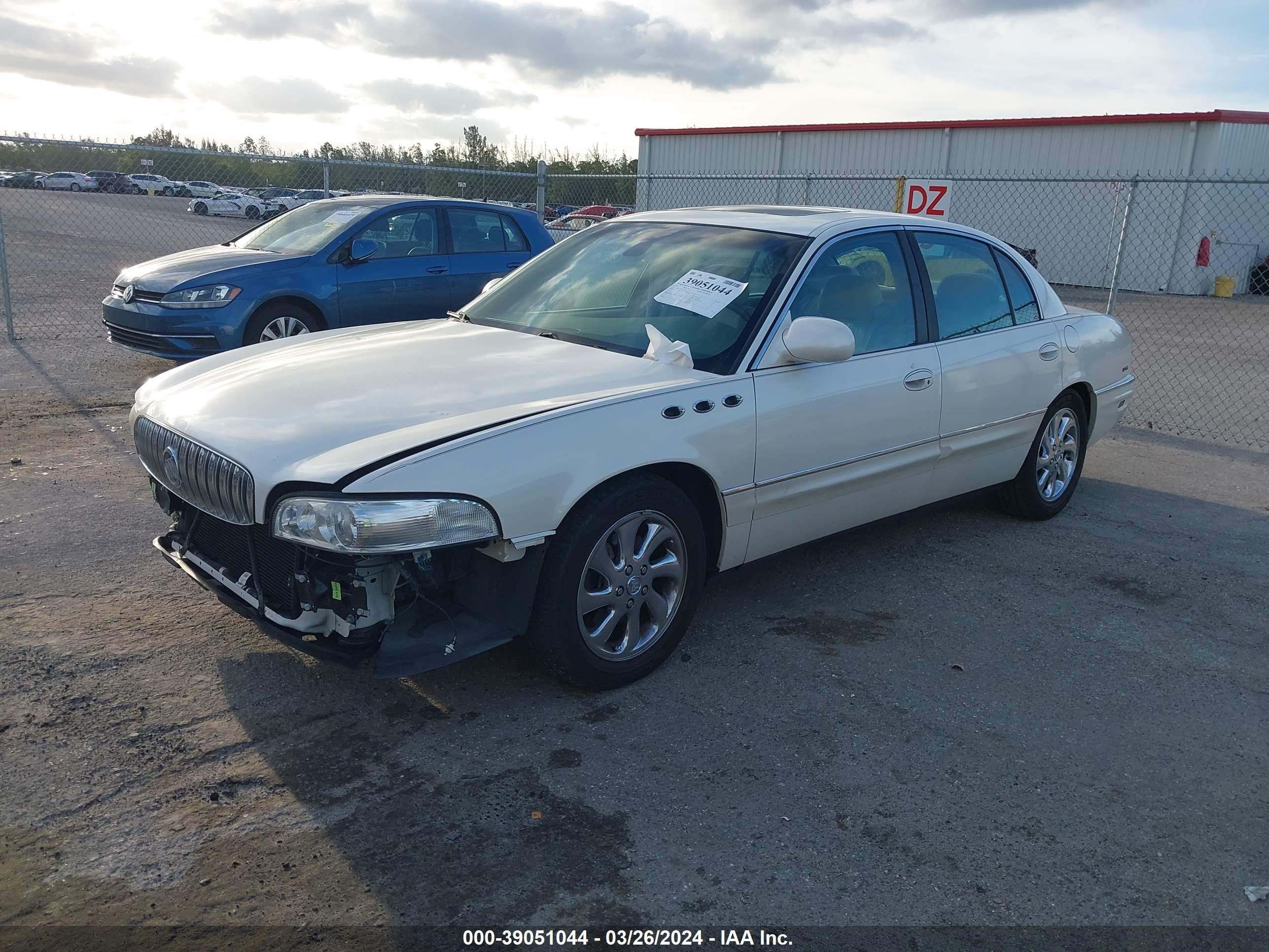 Photo 1 VIN: 1G4CU541534135551 - BUICK PARK AVENUE 