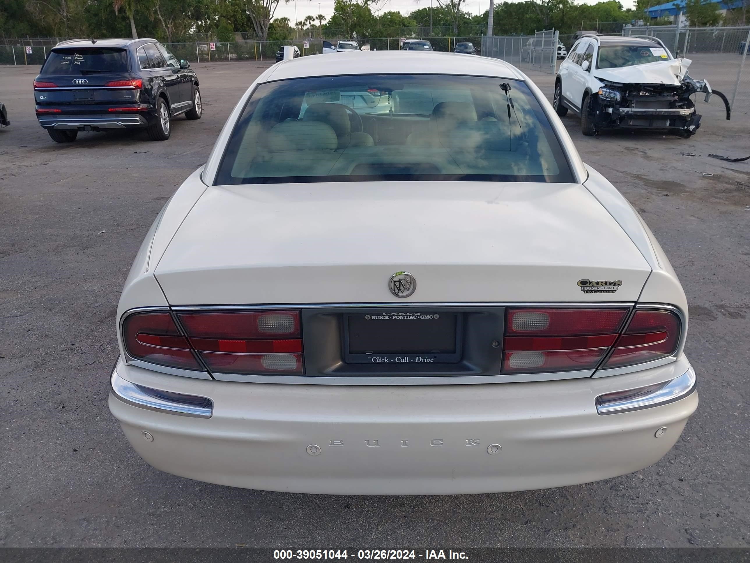 Photo 15 VIN: 1G4CU541534135551 - BUICK PARK AVENUE 