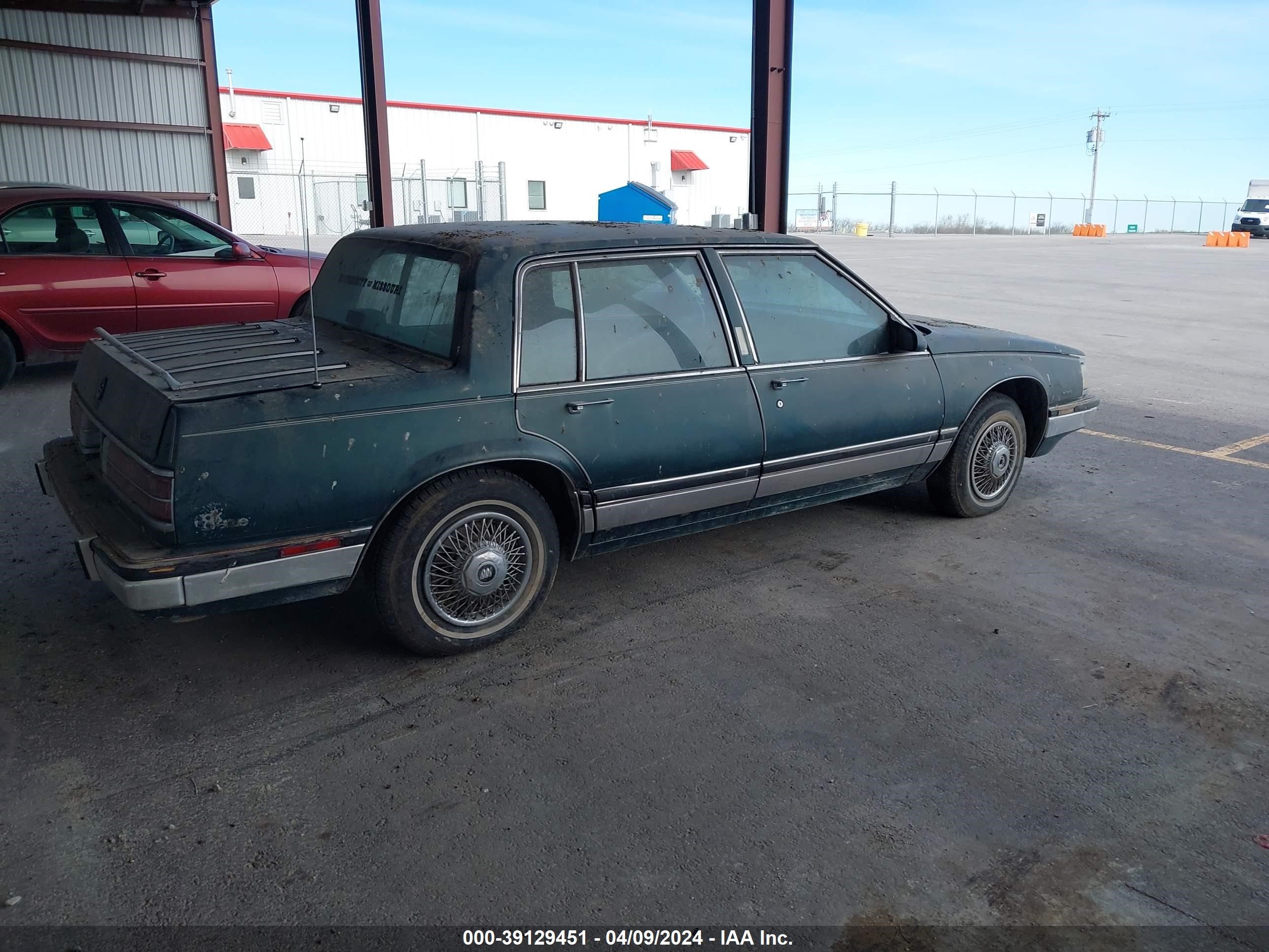 Photo 3 VIN: 1G4CW5134H1431671 - BUICK ELECTRA 