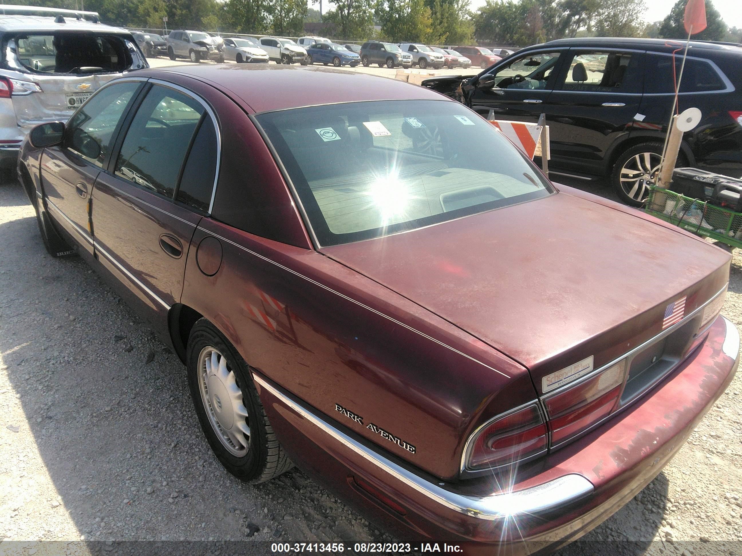 Photo 2 VIN: 1G4CW52K1W4629562 - BUICK PARK AVENUE 