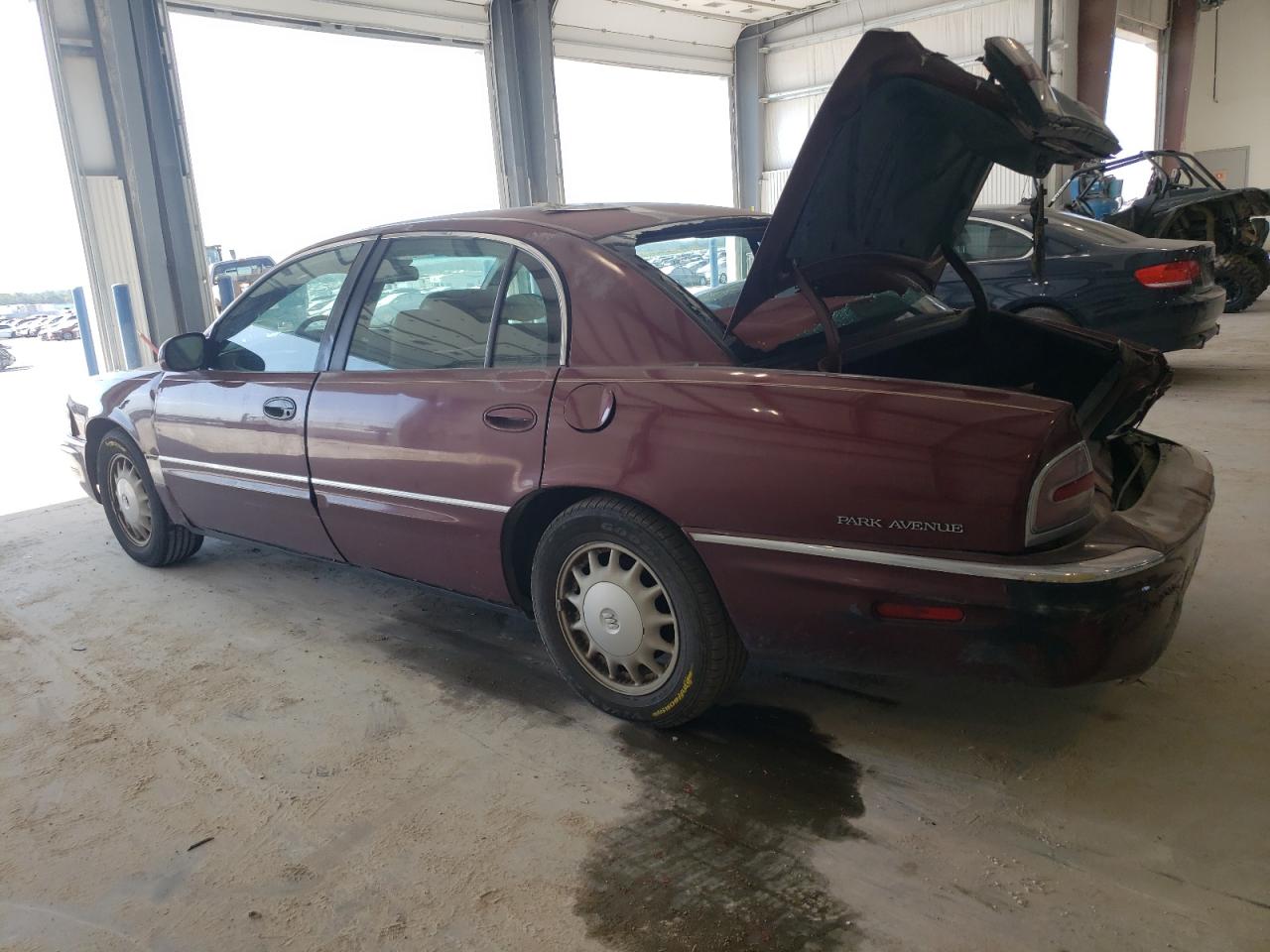 Photo 1 VIN: 1G4CW52K4V4612589 - BUICK PARK AVENUE 