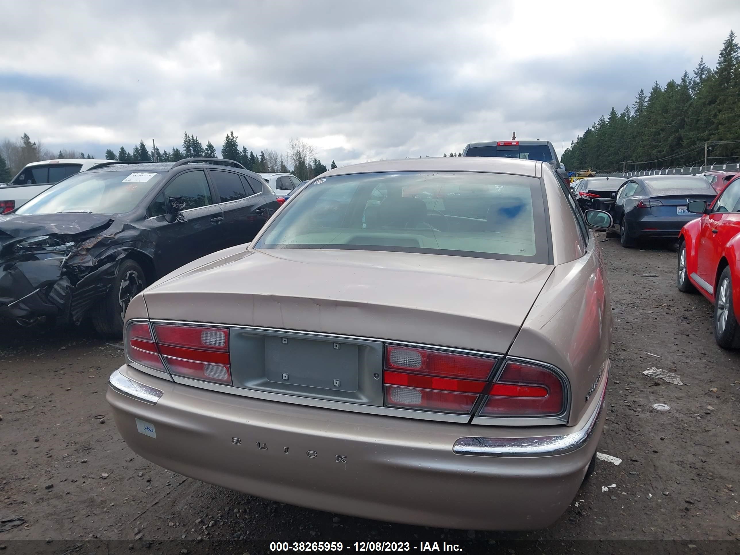 Photo 15 VIN: 1G4CW52K4W4638403 - BUICK PARK AVENUE 