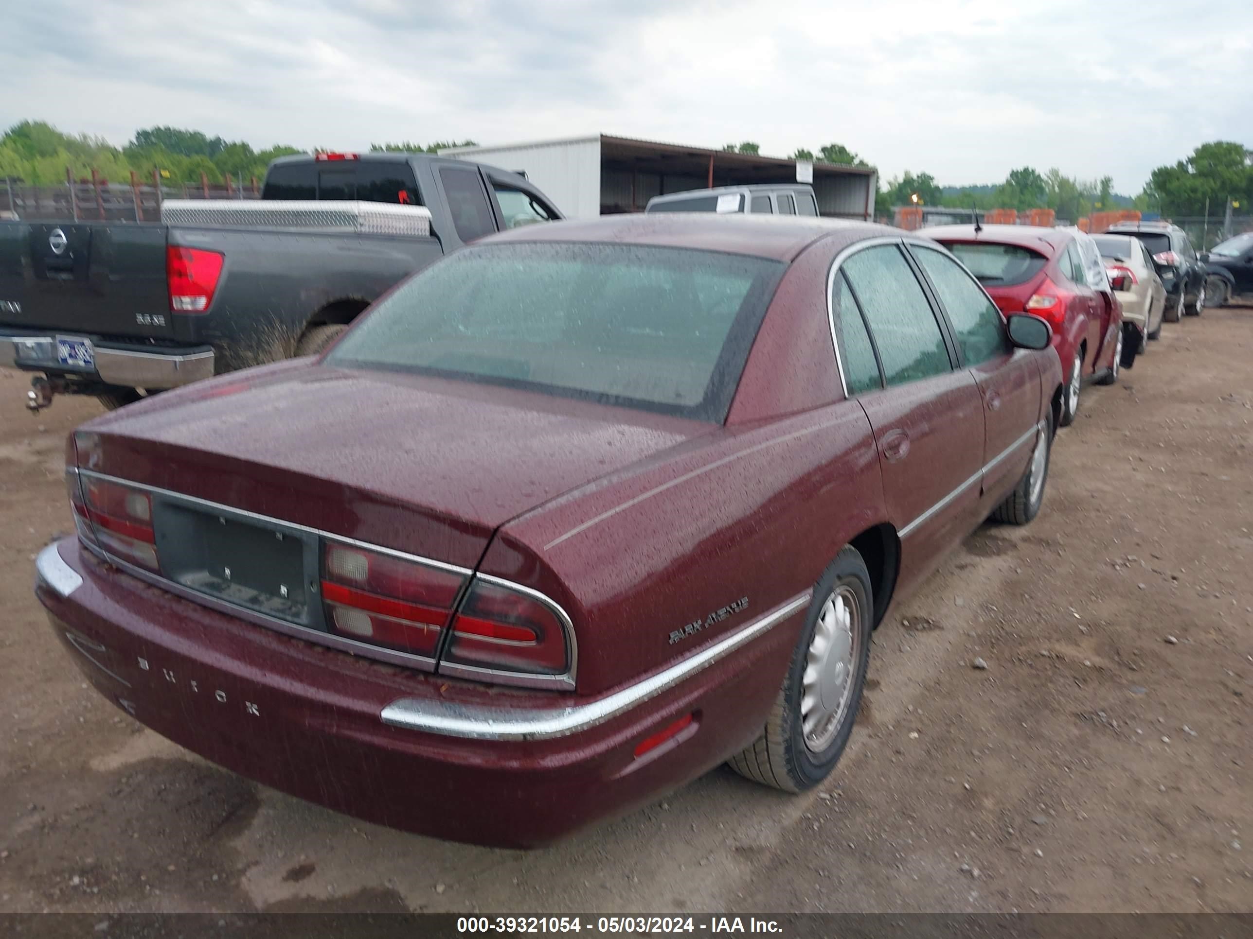 Photo 3 VIN: 1G4CW52K6W4606150 - BUICK PARK AVENUE 