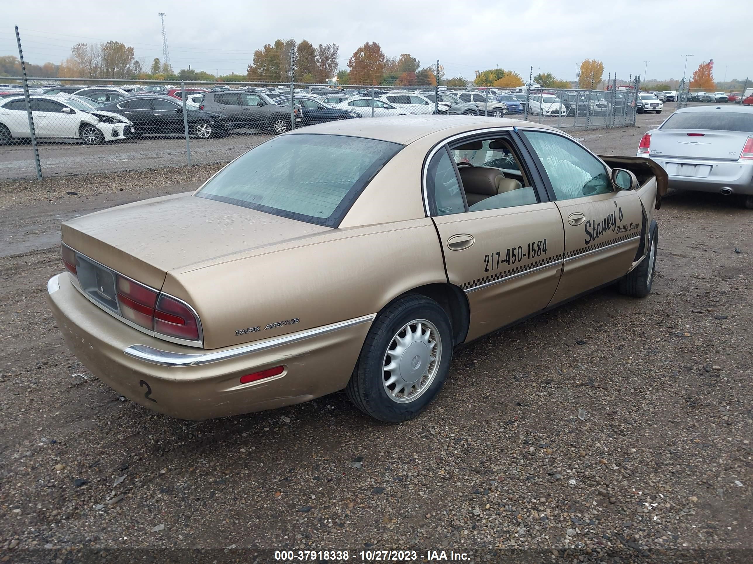 Photo 3 VIN: 1G4CW52K7X4617904 - BUICK PARK AVENUE 