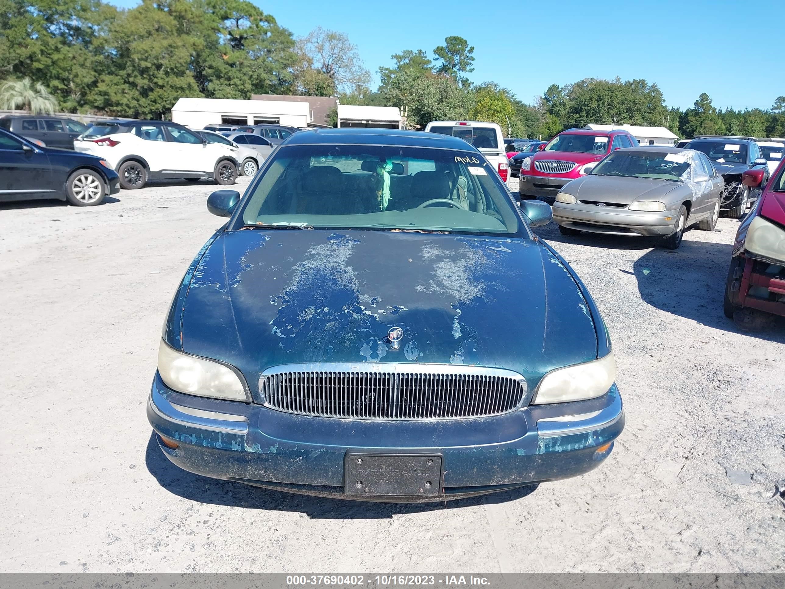 Photo 5 VIN: 1G4CW52KXY4113686 - BUICK PARK AVENUE 