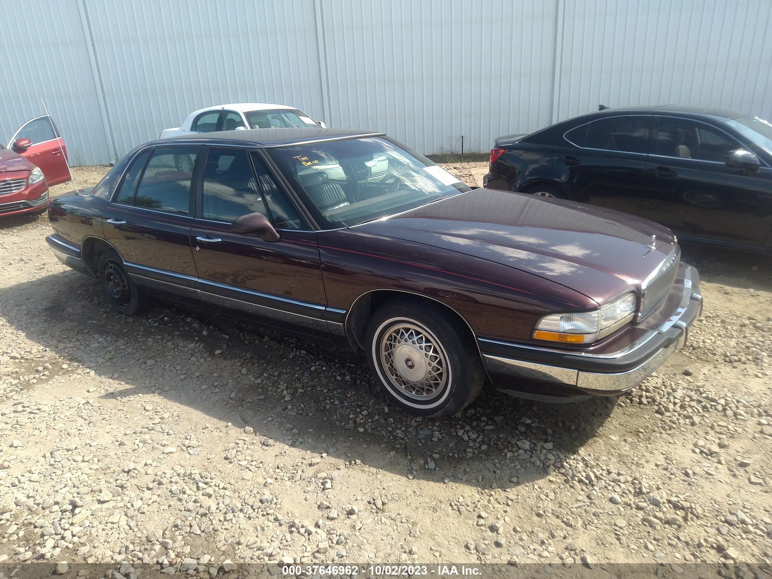 Photo 0 VIN: 1G4CW52L2R1601185 - BUICK PARK AVENUE 