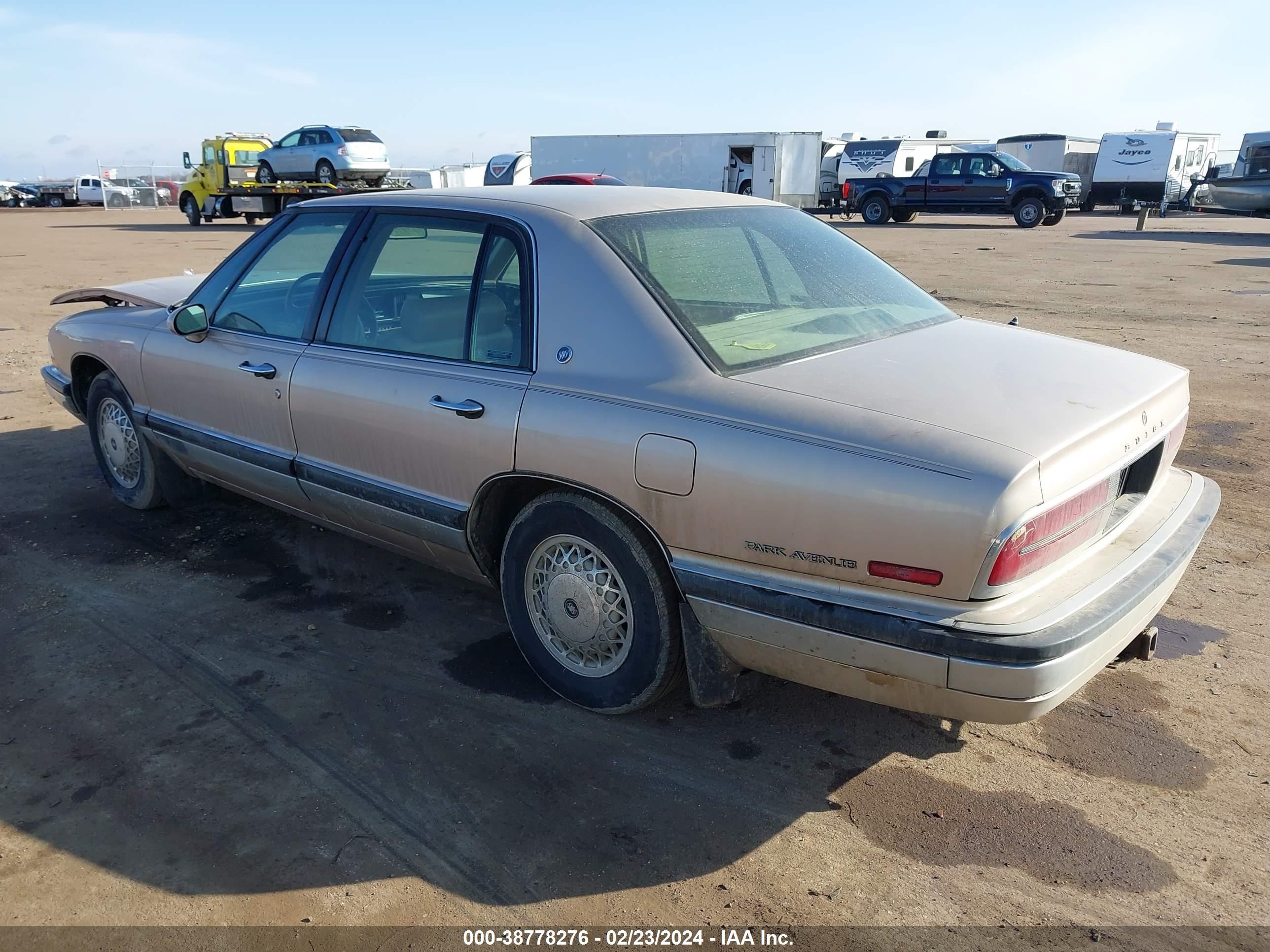 Photo 2 VIN: 1G4CW52L4RH606136 - BUICK PARK AVENUE 