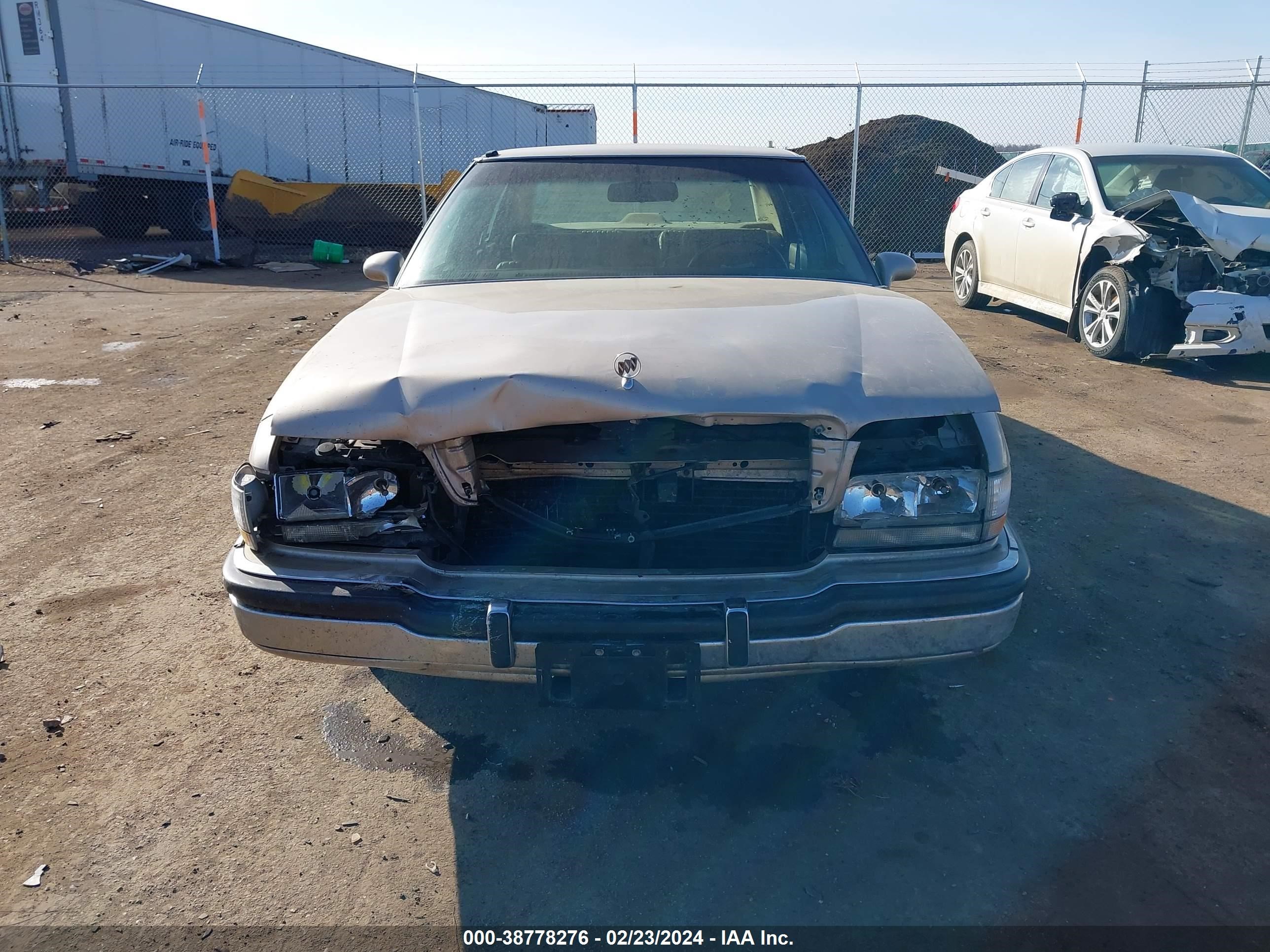 Photo 5 VIN: 1G4CW52L4RH606136 - BUICK PARK AVENUE 