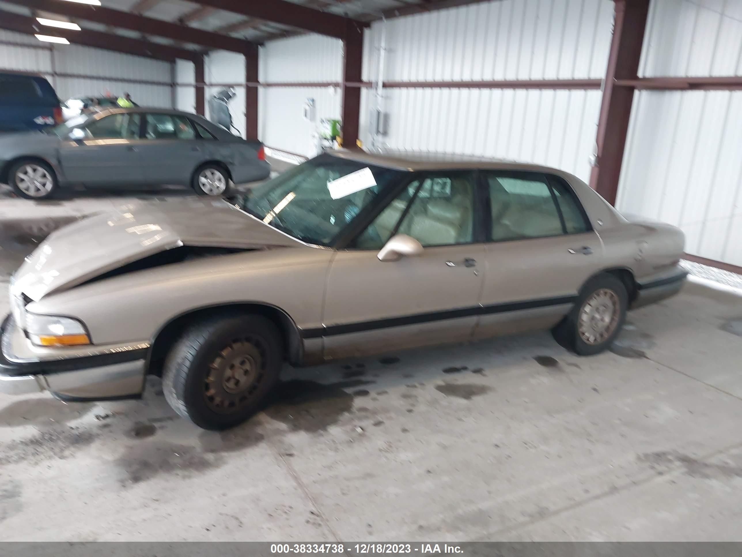 Photo 1 VIN: 1G4CW53L0P1628896 - BUICK PARK AVENUE 