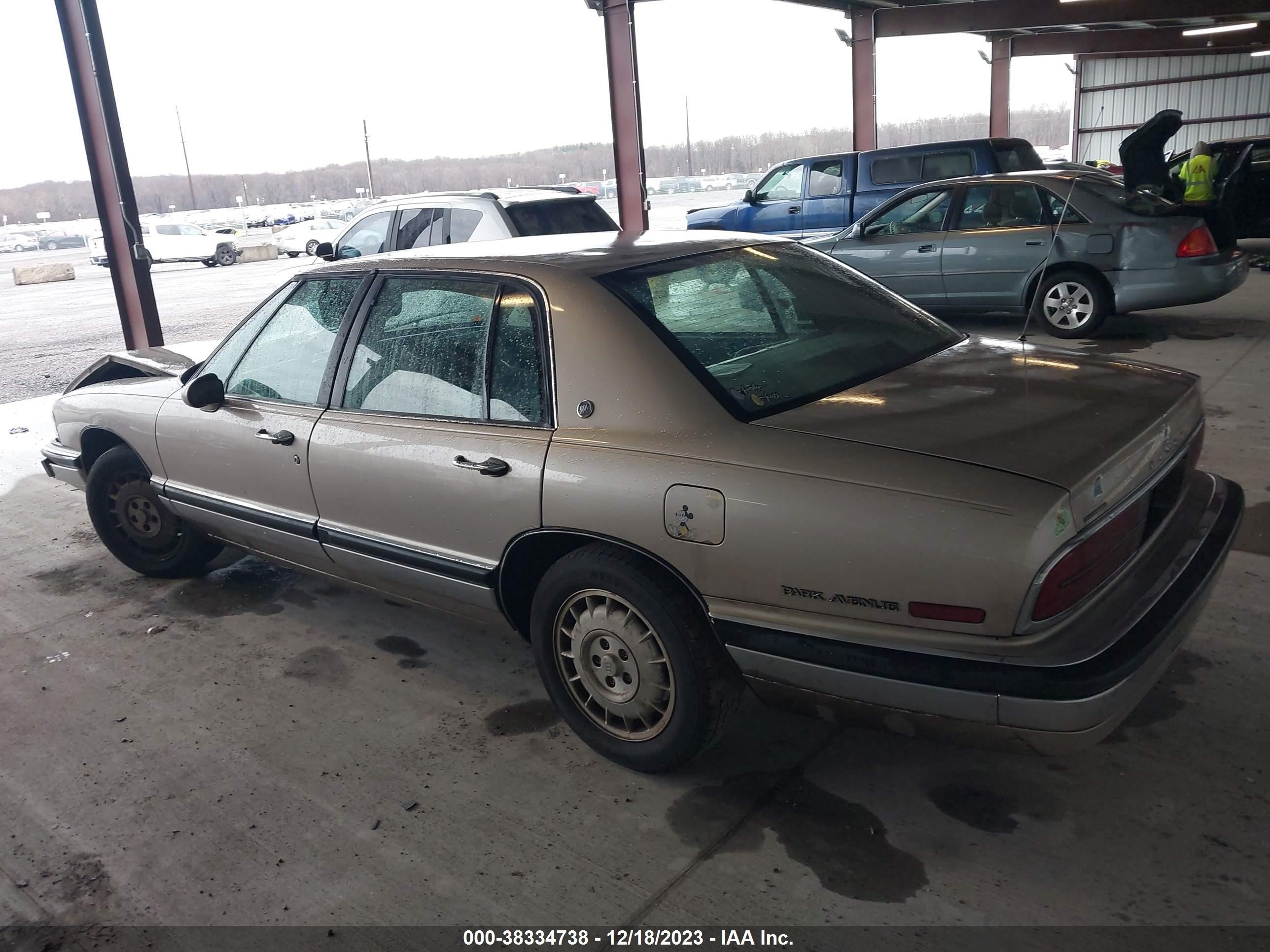 Photo 2 VIN: 1G4CW53L0P1628896 - BUICK PARK AVENUE 