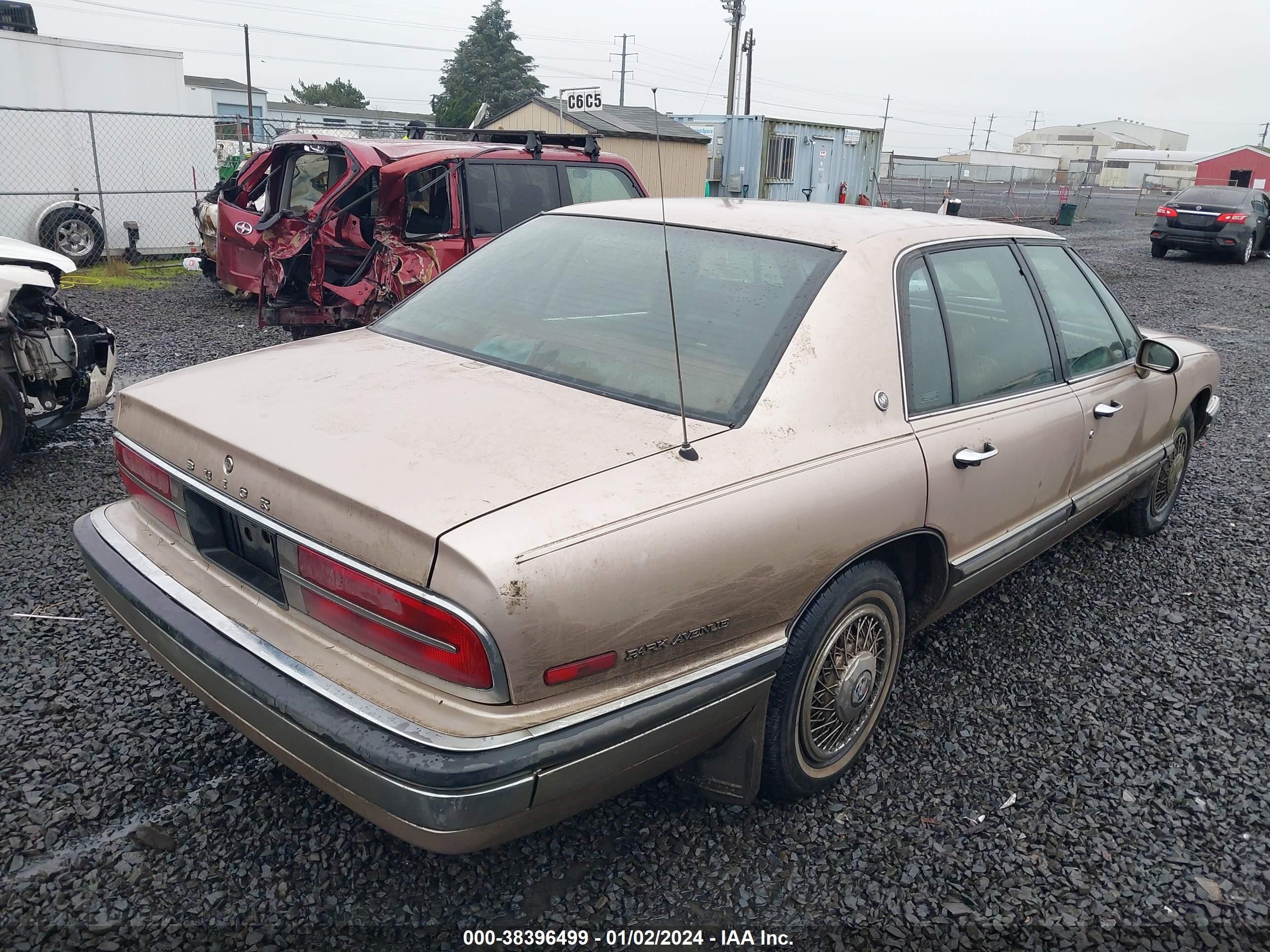 Photo 3 VIN: 1G4CW53L6M1689665 - BUICK PARK AVENUE 