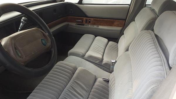 Photo 10 VIN: 1G4CW53L7M1647134 - BUICK PARK AVENUE 