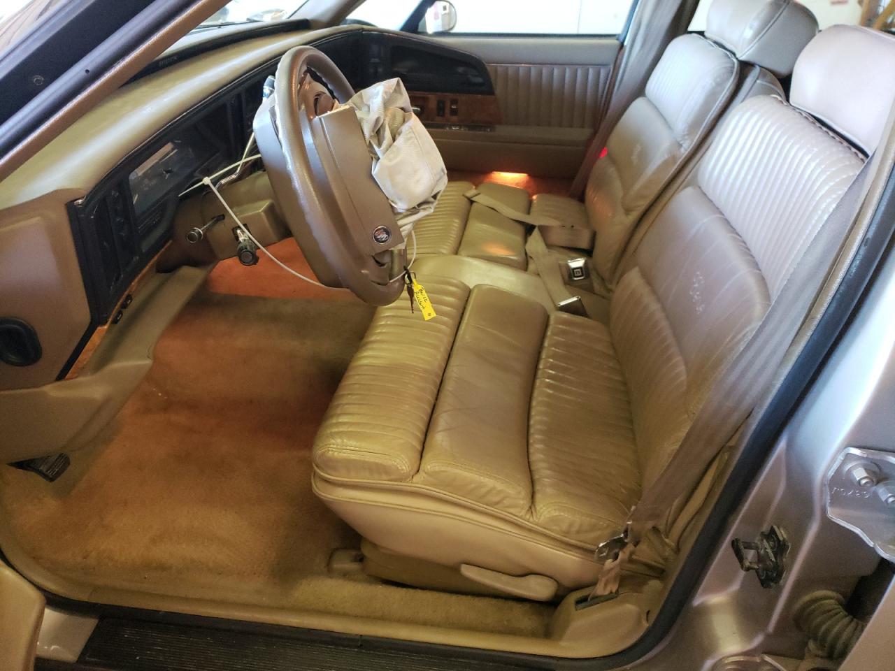 Photo 6 VIN: 1G4CW53L7P1627700 - BUICK PARK AVENUE 