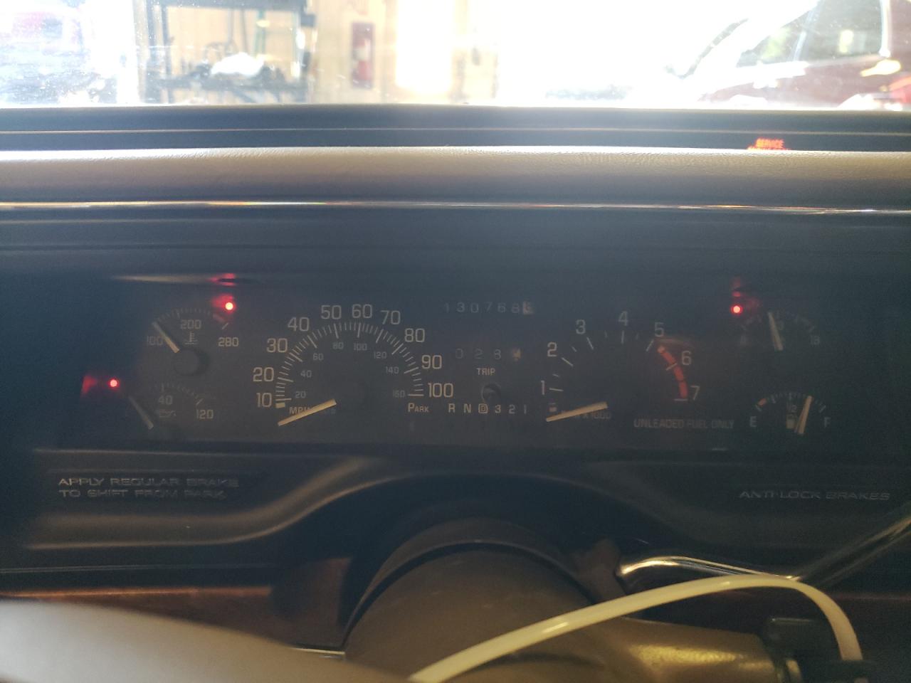 Photo 8 VIN: 1G4CW53L7P1627700 - BUICK PARK AVENUE 