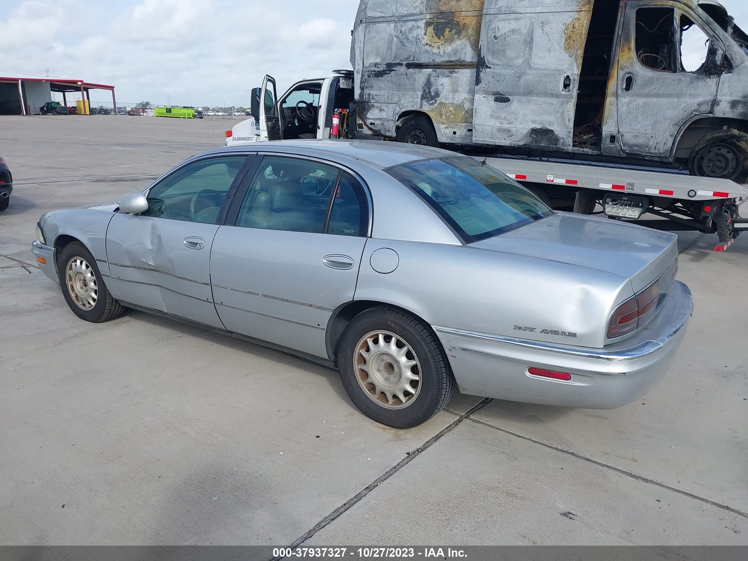 Photo 2 VIN: 1G4CW54K014232009 - BUICK PARK AVENUE 