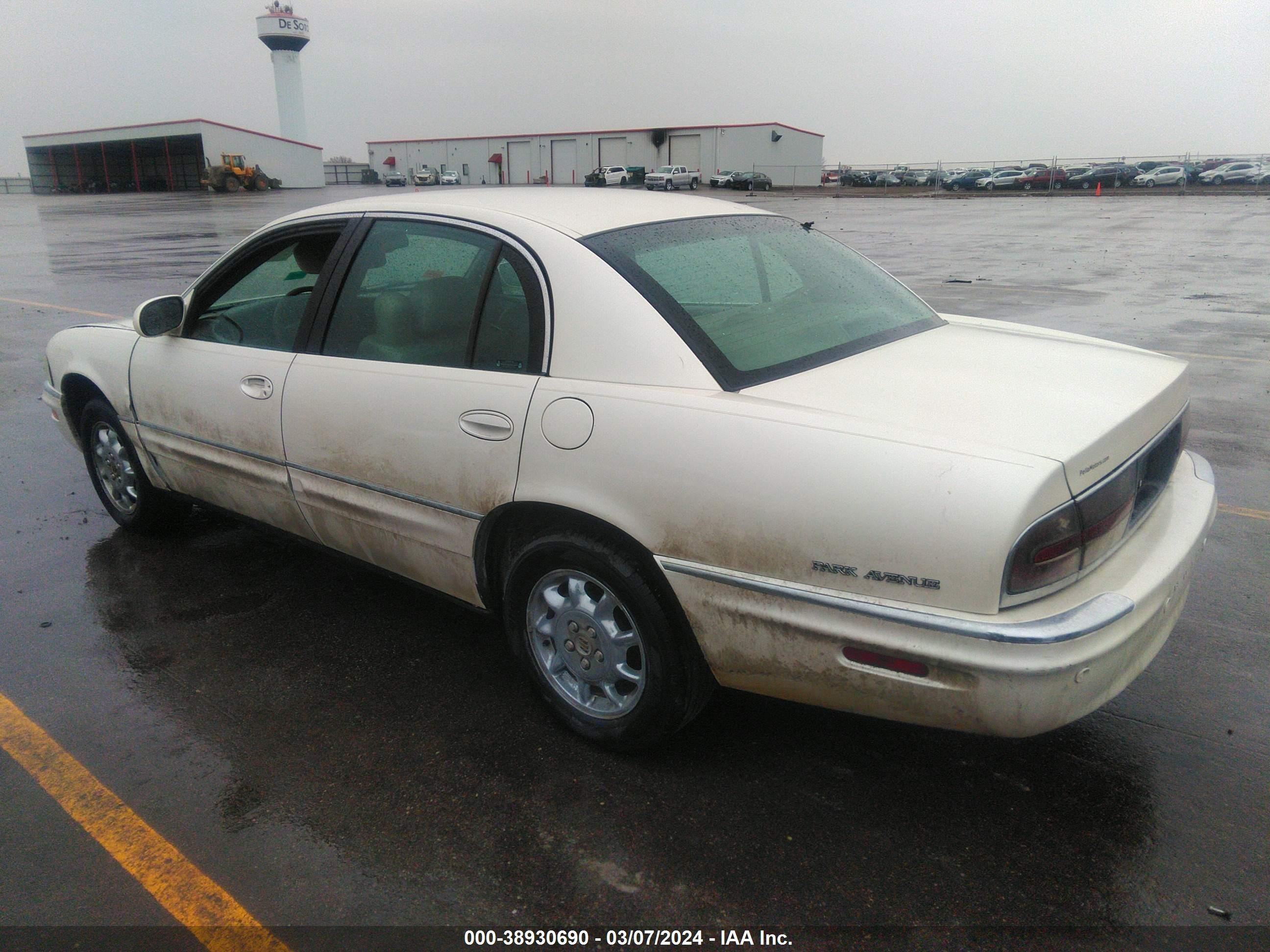 Photo 2 VIN: 1G4CW54K024131781 - BUICK PARK AVENUE 