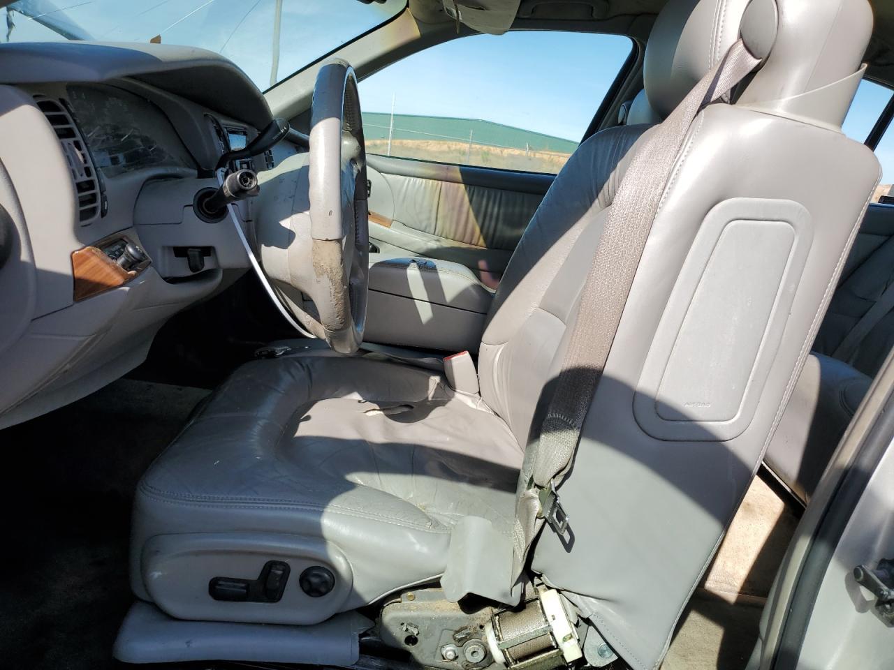Photo 6 VIN: 1G4CW54K124145267 - BUICK PARK AVENUE 