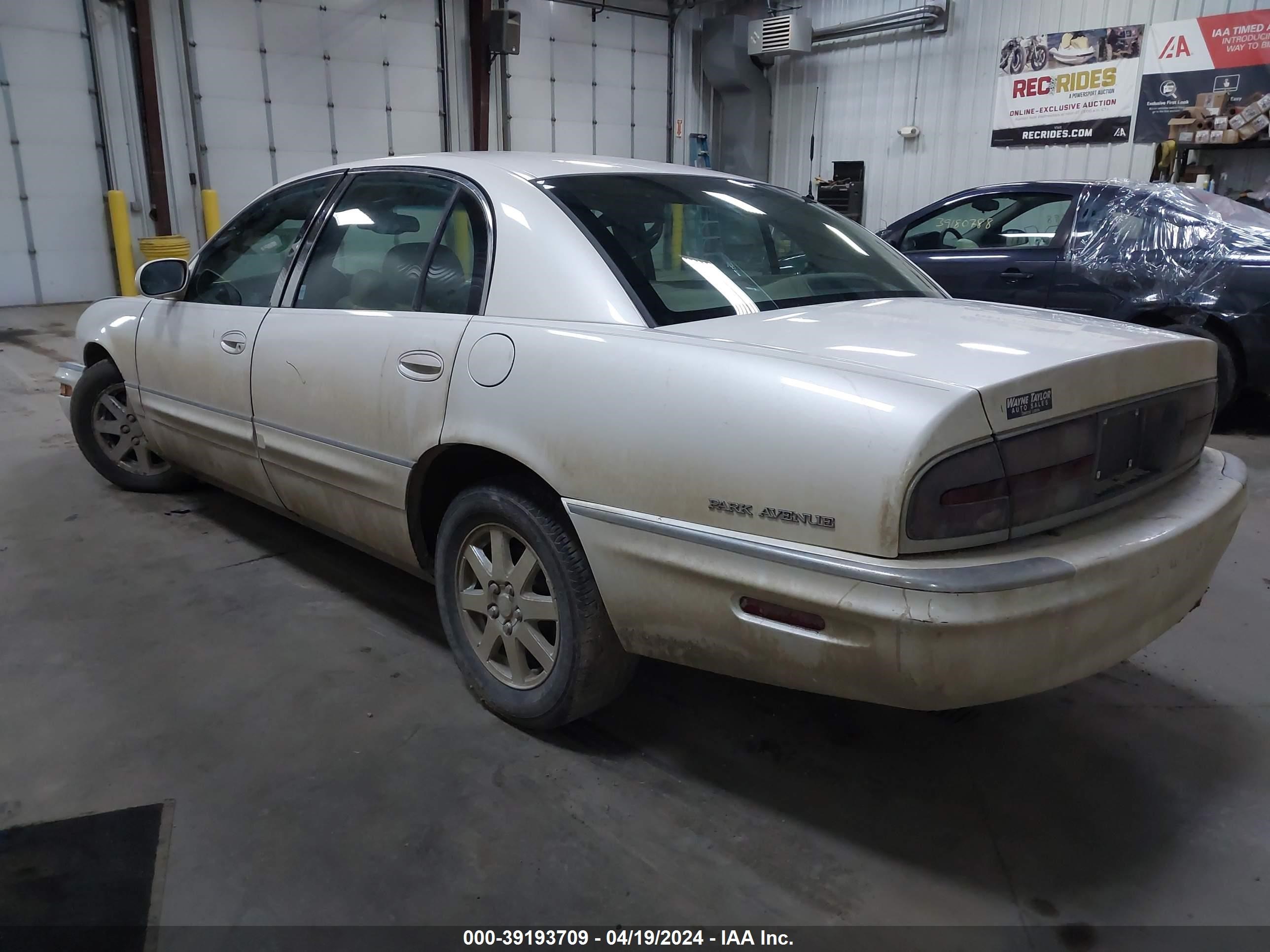 Photo 2 VIN: 1G4CW54K144138516 - BUICK PARK AVENUE 