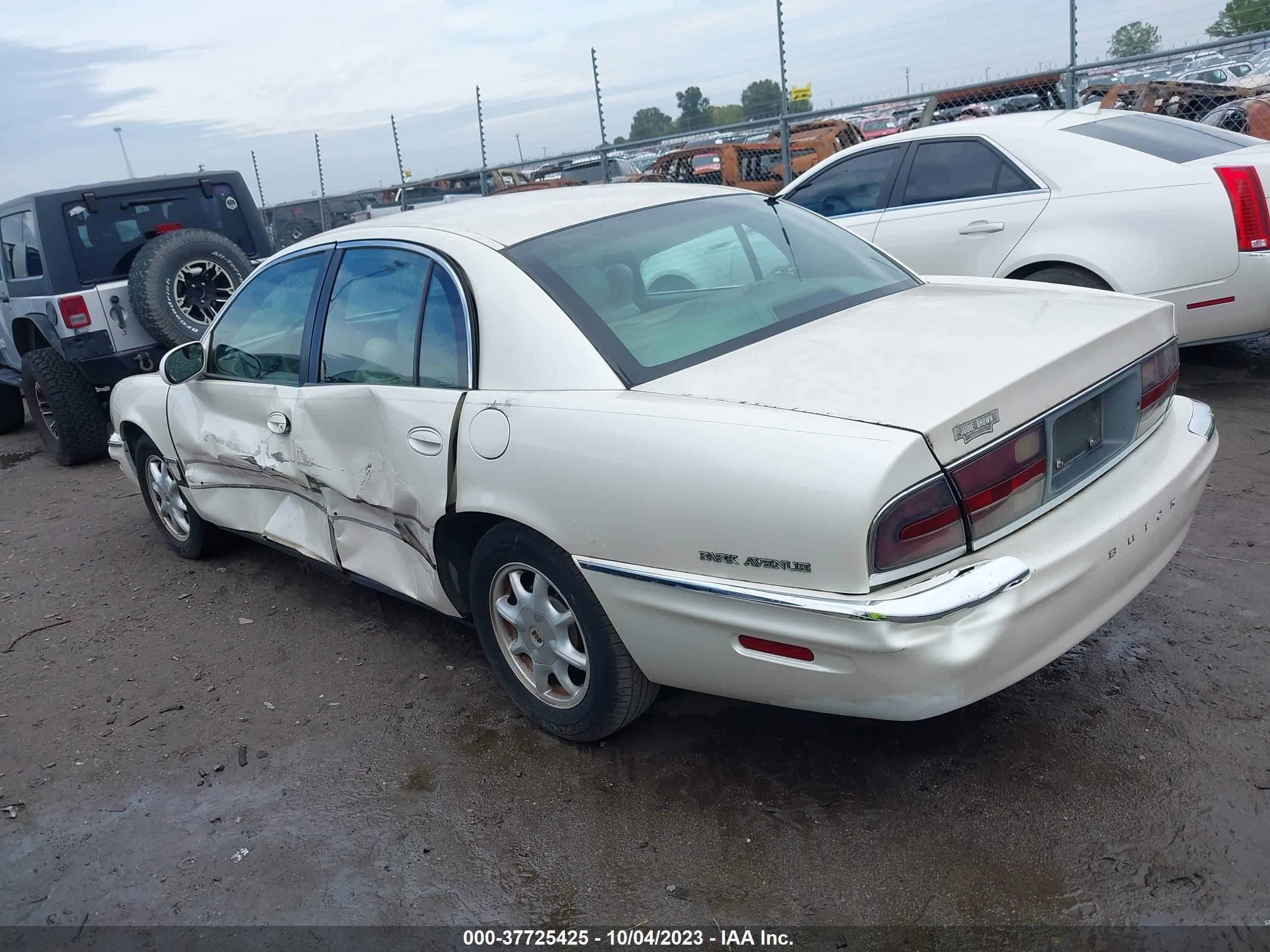 Photo 2 VIN: 1G4CW54K214250169 - BUICK PARK AVENUE 