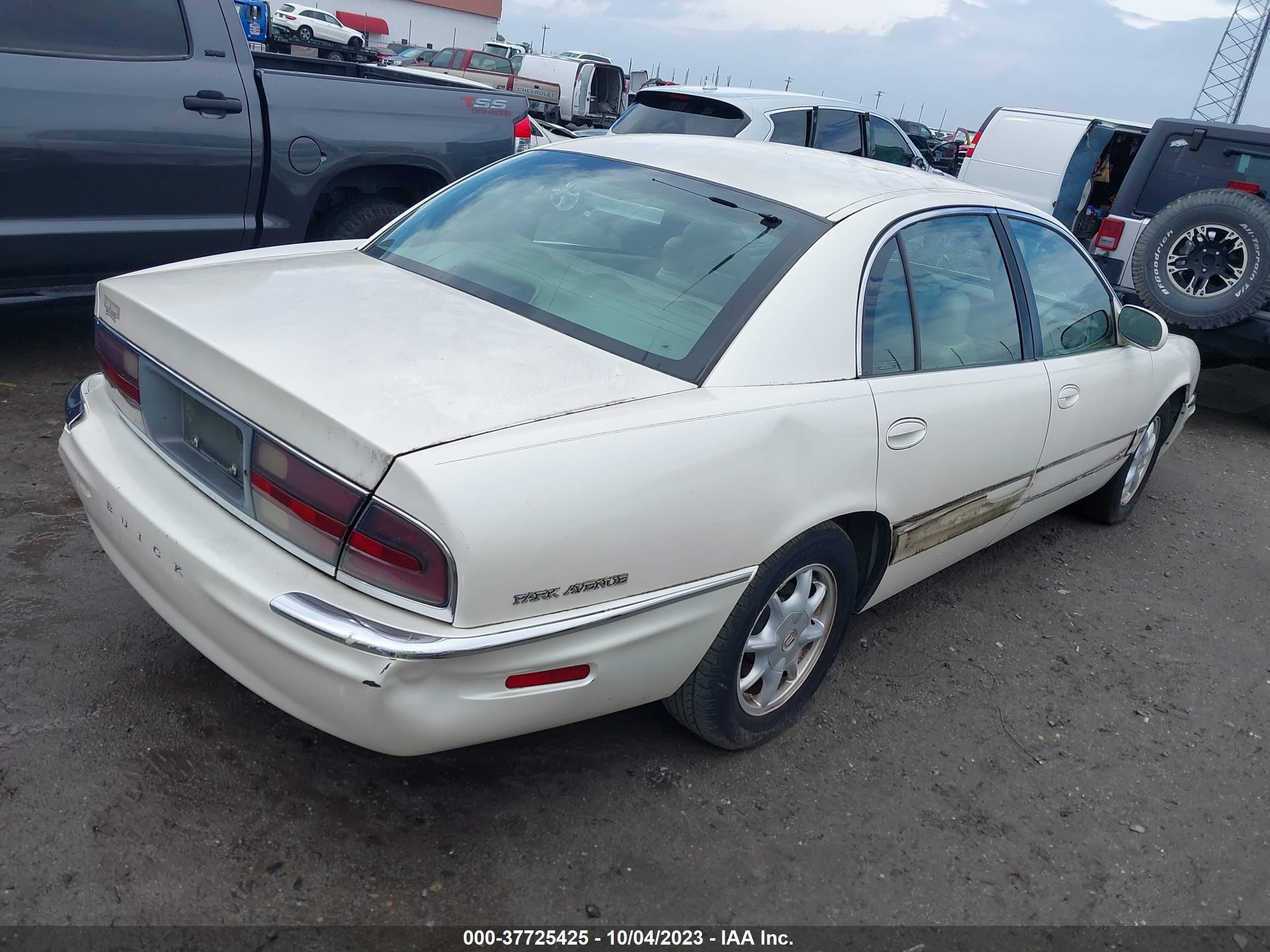 Photo 3 VIN: 1G4CW54K214250169 - BUICK PARK AVENUE 