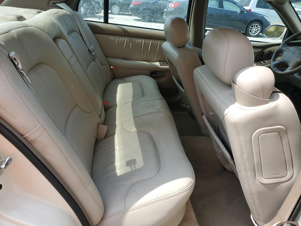 Photo 9 VIN: 1G4CW54K254101976 - BUICK PARK AVENUE 