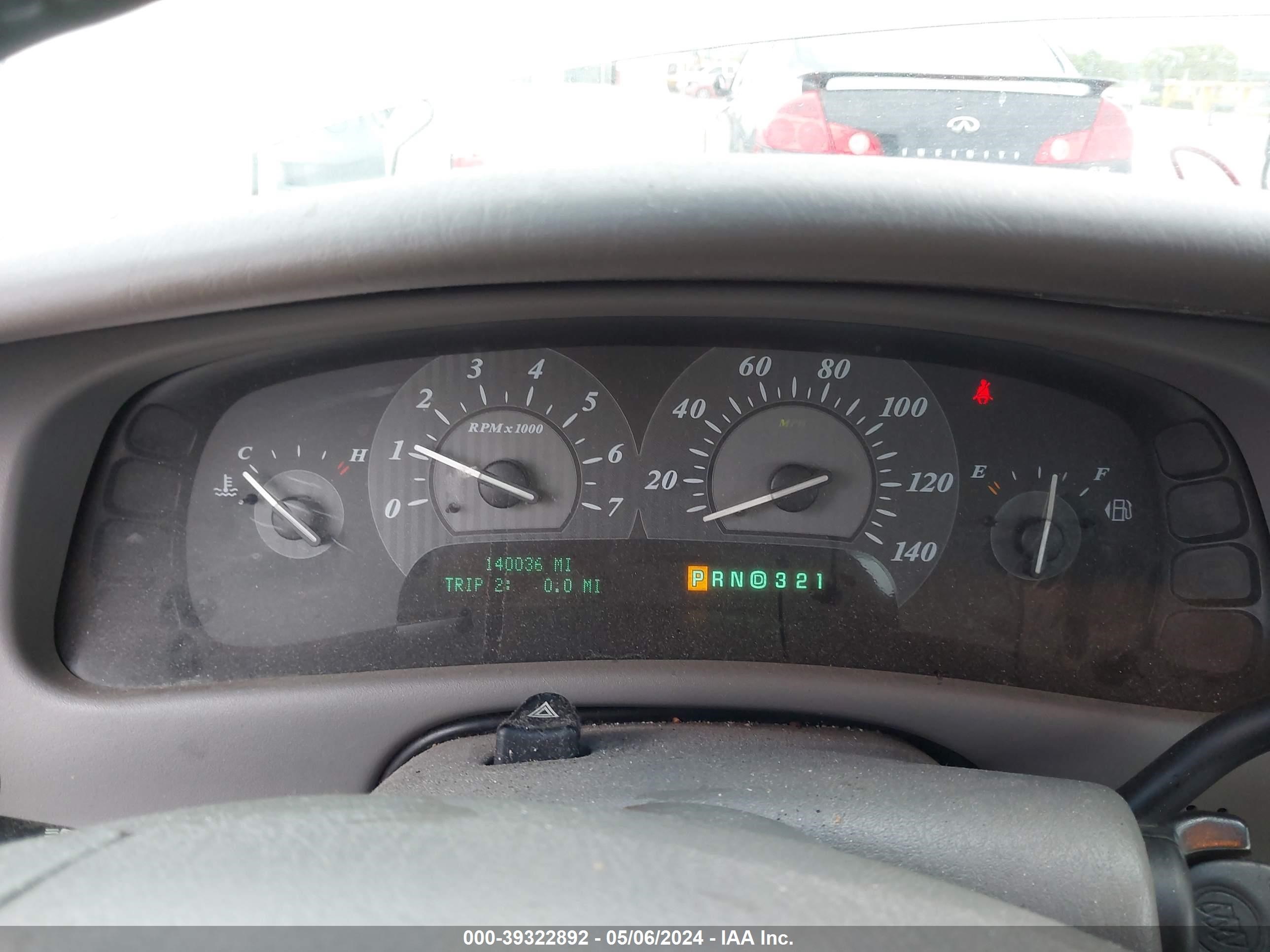 Photo 6 VIN: 1G4CW54K354100674 - BUICK PARK AVENUE 