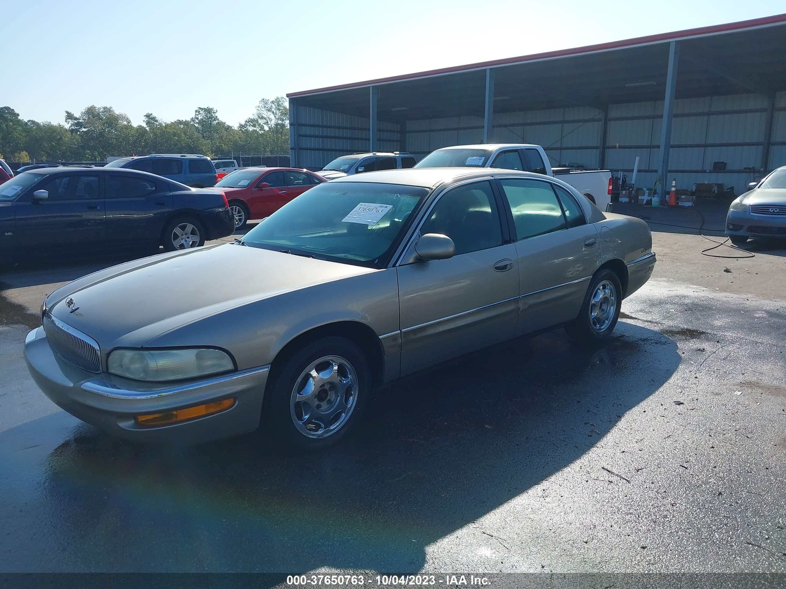 Photo 1 VIN: 1G4CW54K5Y4281412 - BUICK PARK AVENUE 