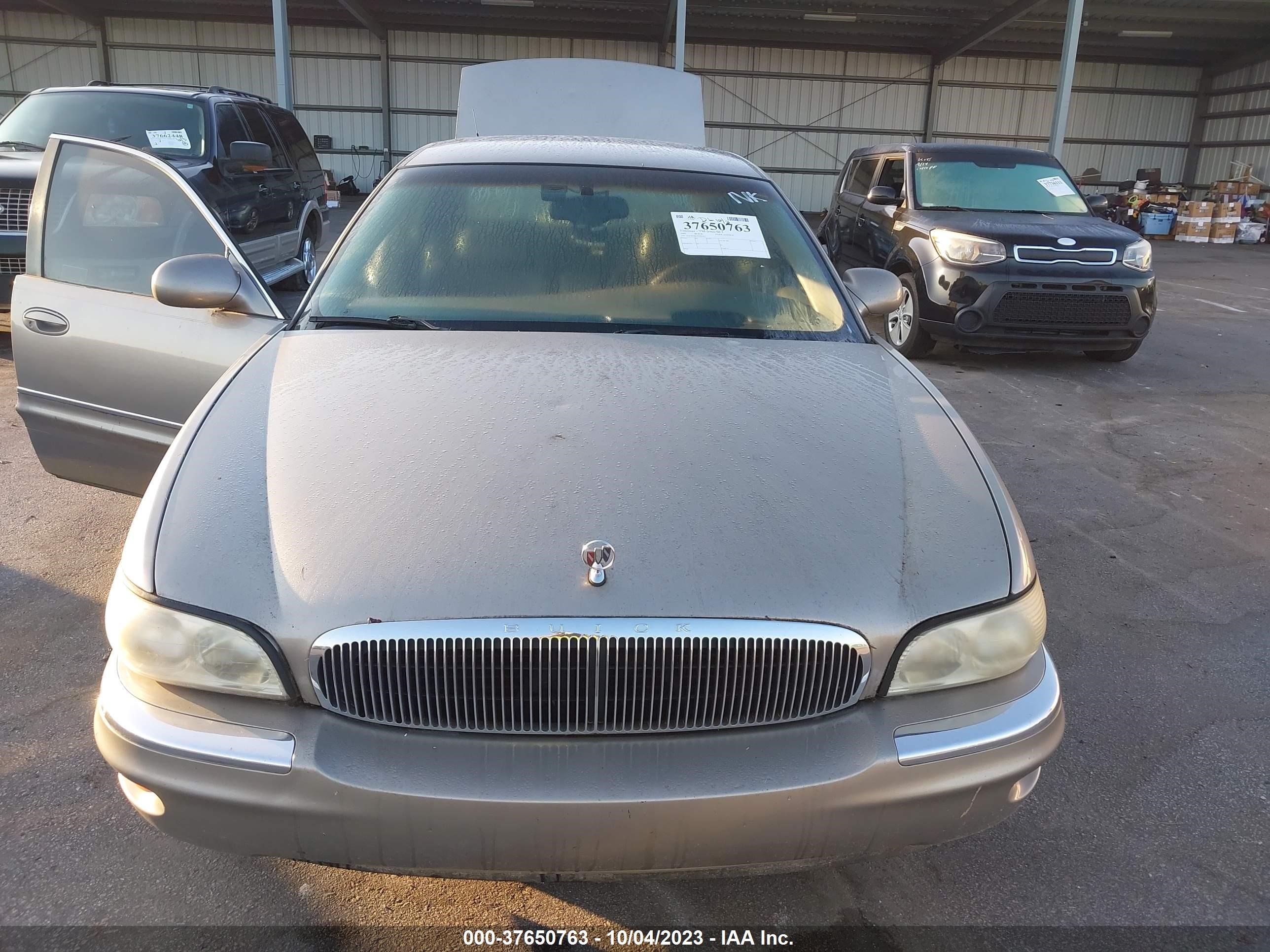 Photo 5 VIN: 1G4CW54K5Y4281412 - BUICK PARK AVENUE 