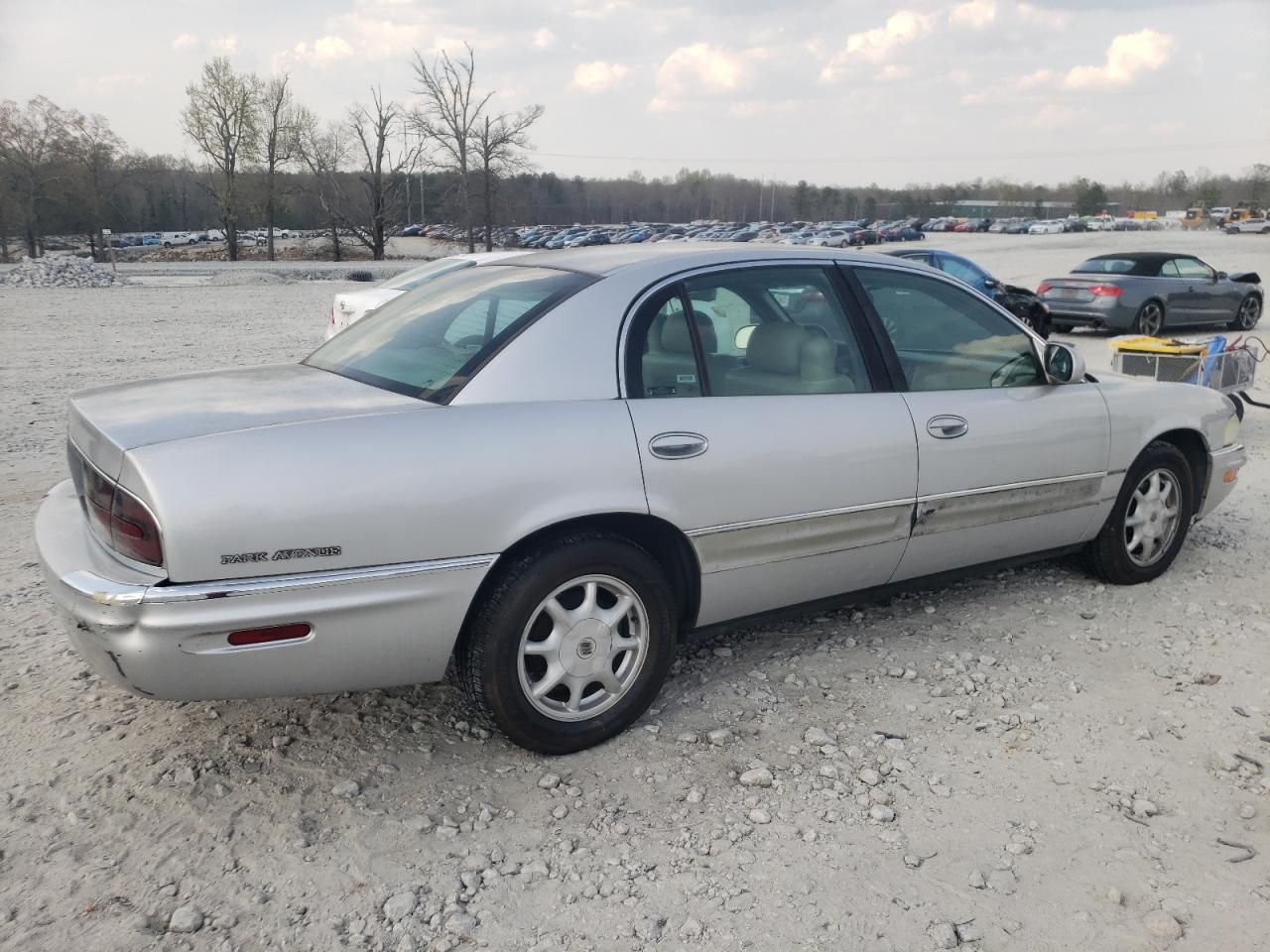 Photo 2 VIN: 1G4CW54K624152151 - BUICK PARK AVENUE 