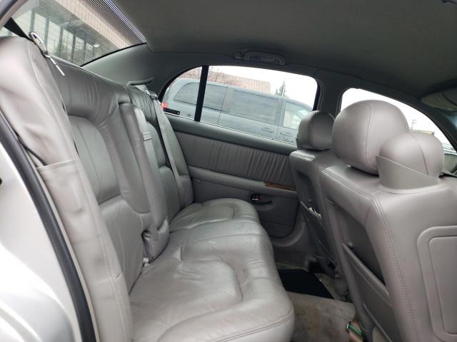 Photo 9 VIN: 1G4CW54KX24104975 - BUICK PARK AVE 