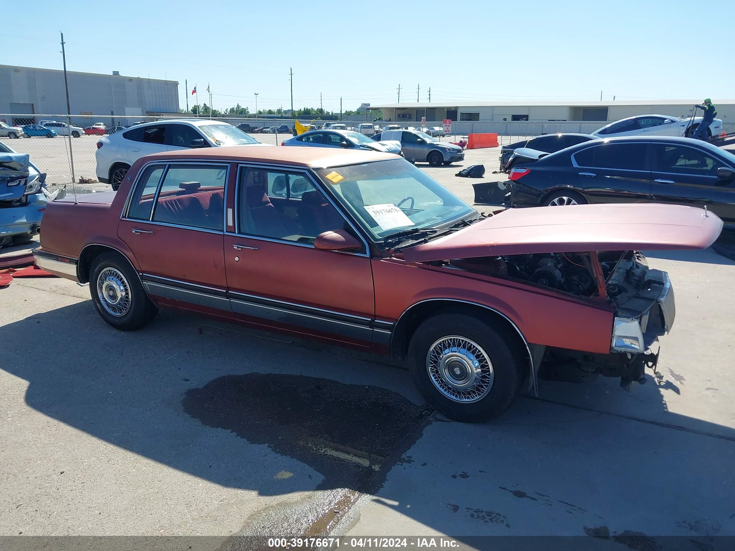 Photo 13 VIN: 1G4CW69B9G1451656 - BUICK ELECTRA 