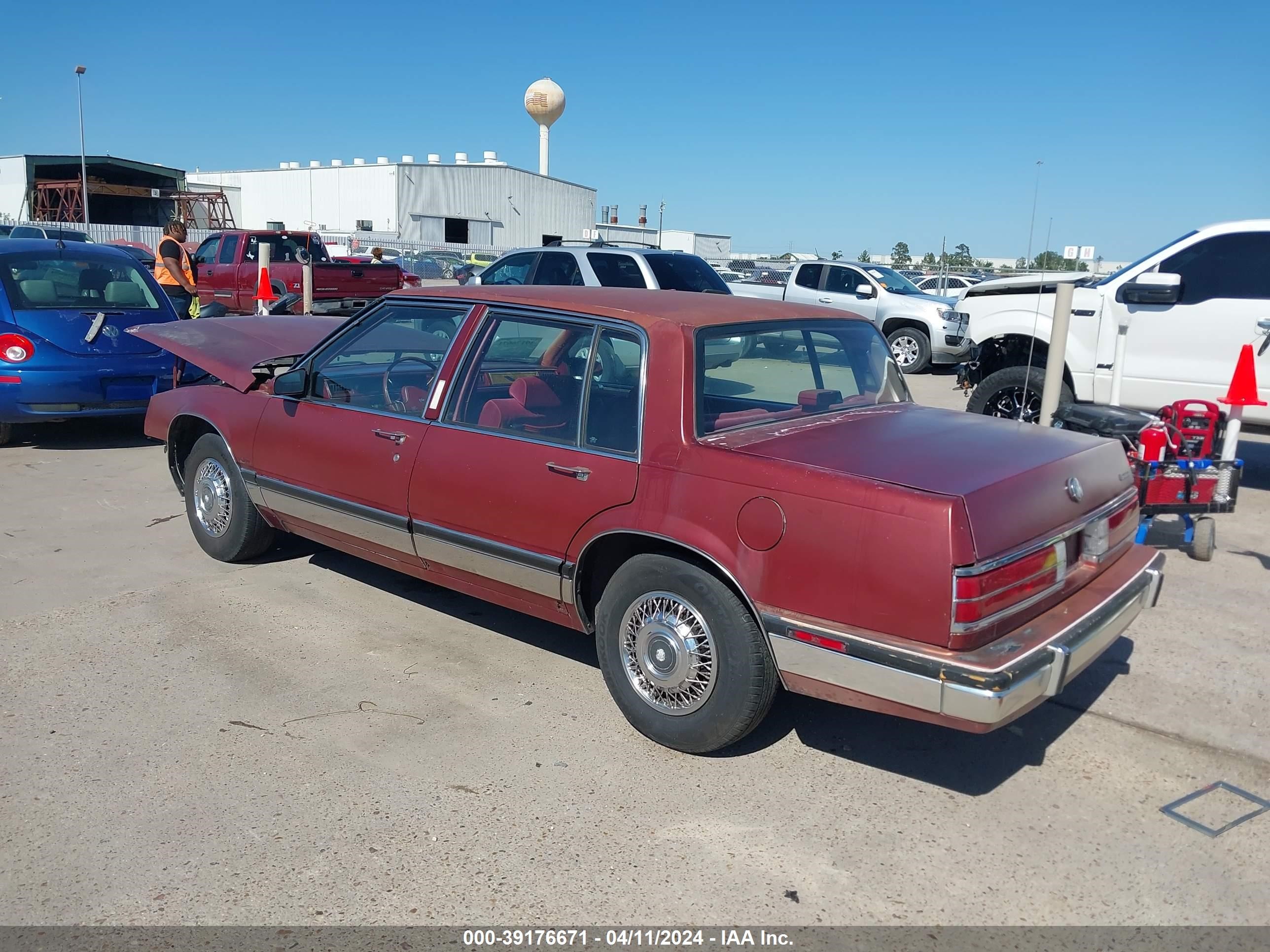 Photo 2 VIN: 1G4CW69B9G1451656 - BUICK ELECTRA 