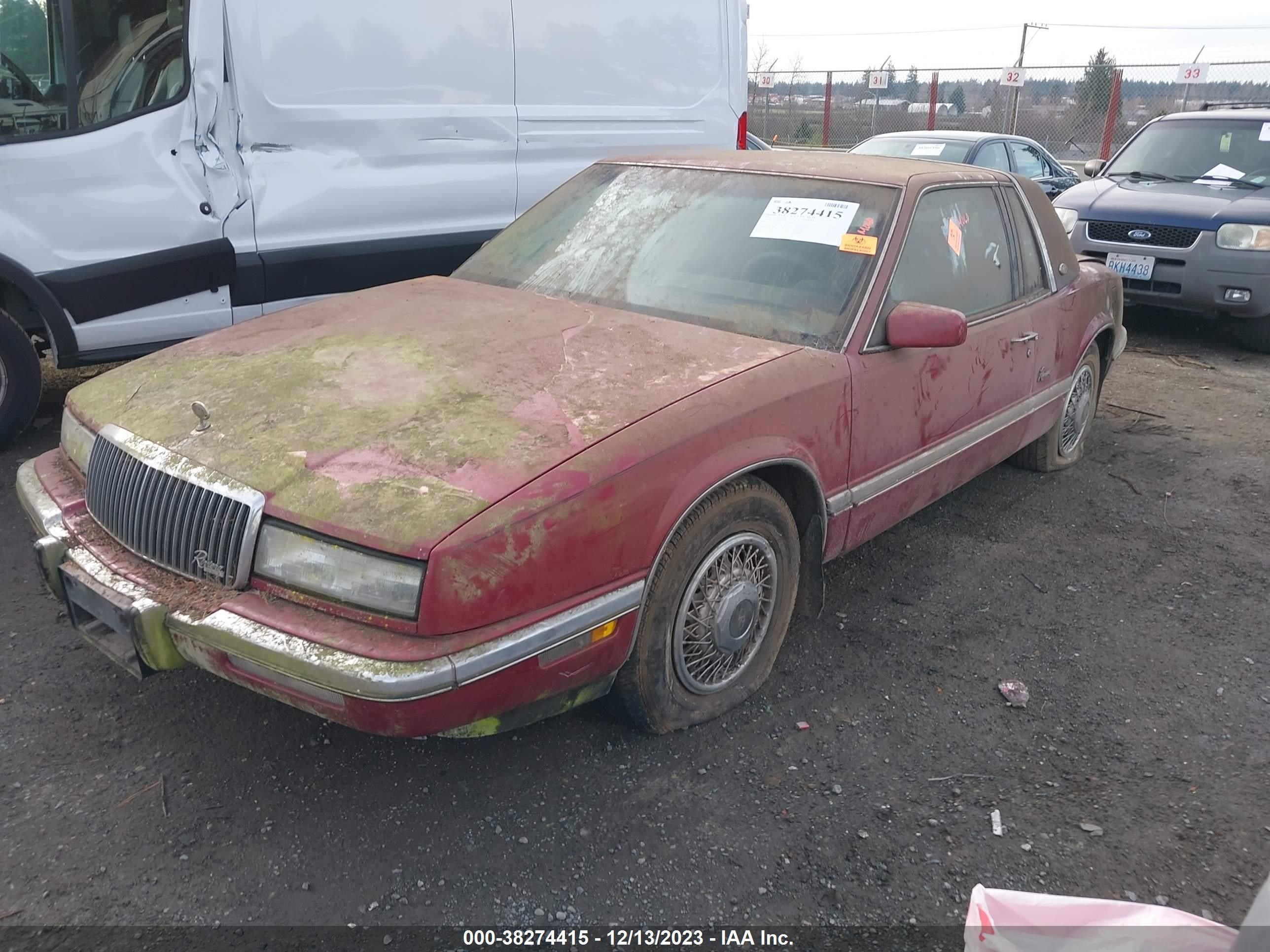 Photo 1 VIN: 1G4EZ13C2LU400285 - BUICK RIVIERA 