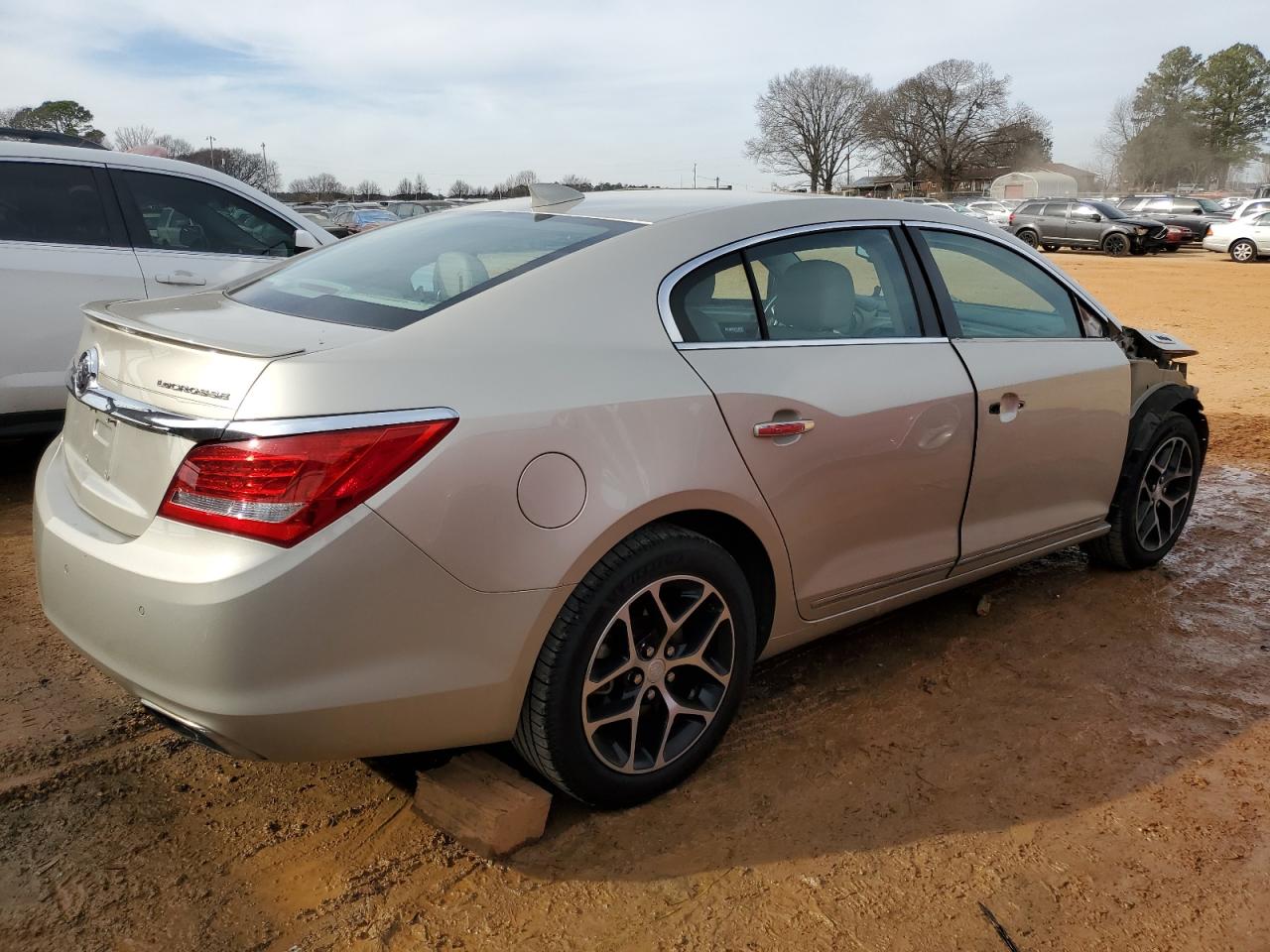 Photo 2 VIN: 1G4G45G32GF268082 - BUICK LACROSSE 