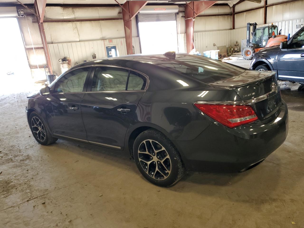 Photo 1 VIN: 1G4G45G34GF172700 - BUICK LACROSSE 