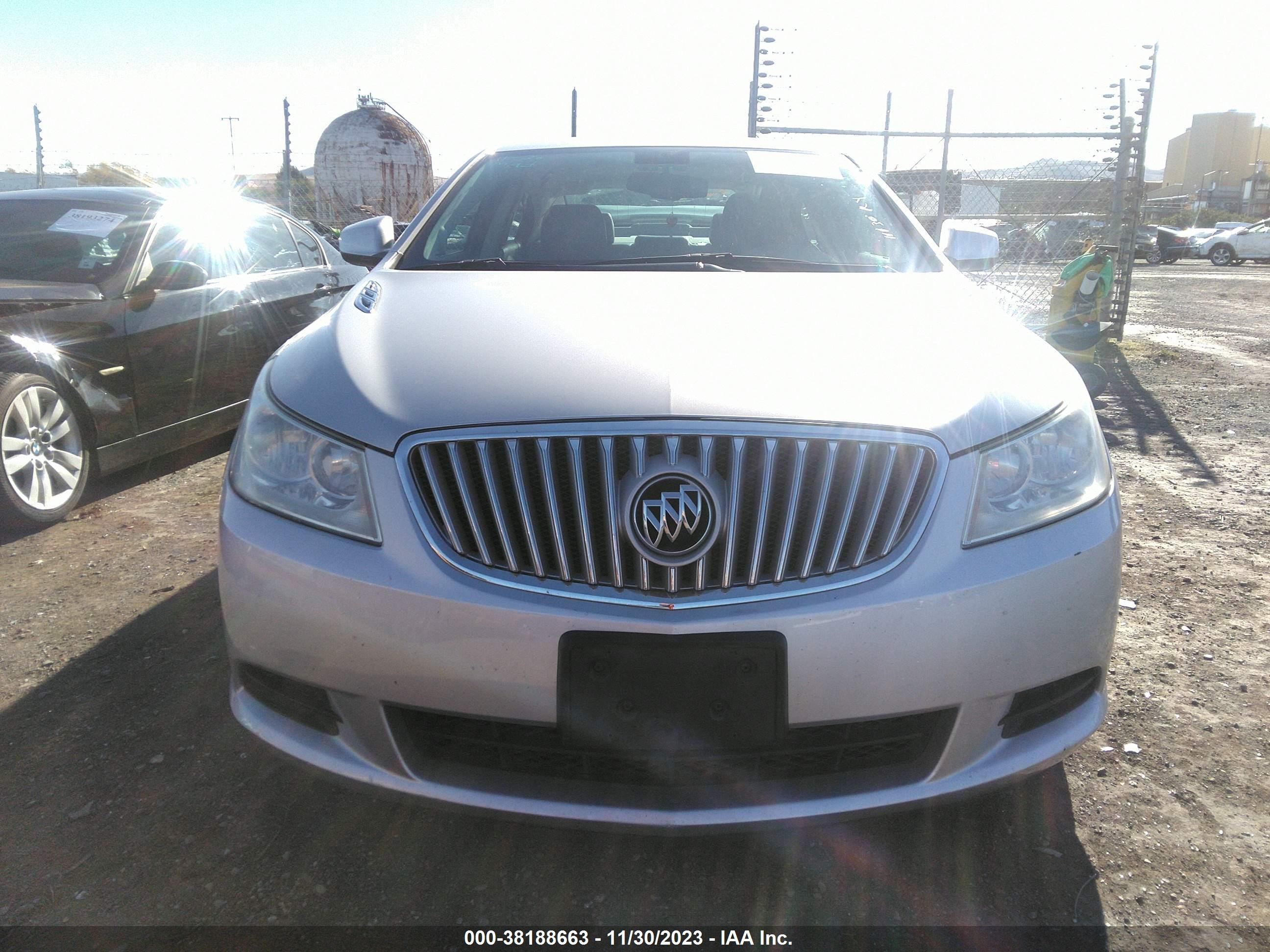 Photo 11 VIN: 1G4GA5ED2BF278298 - BUICK LACROSSE 