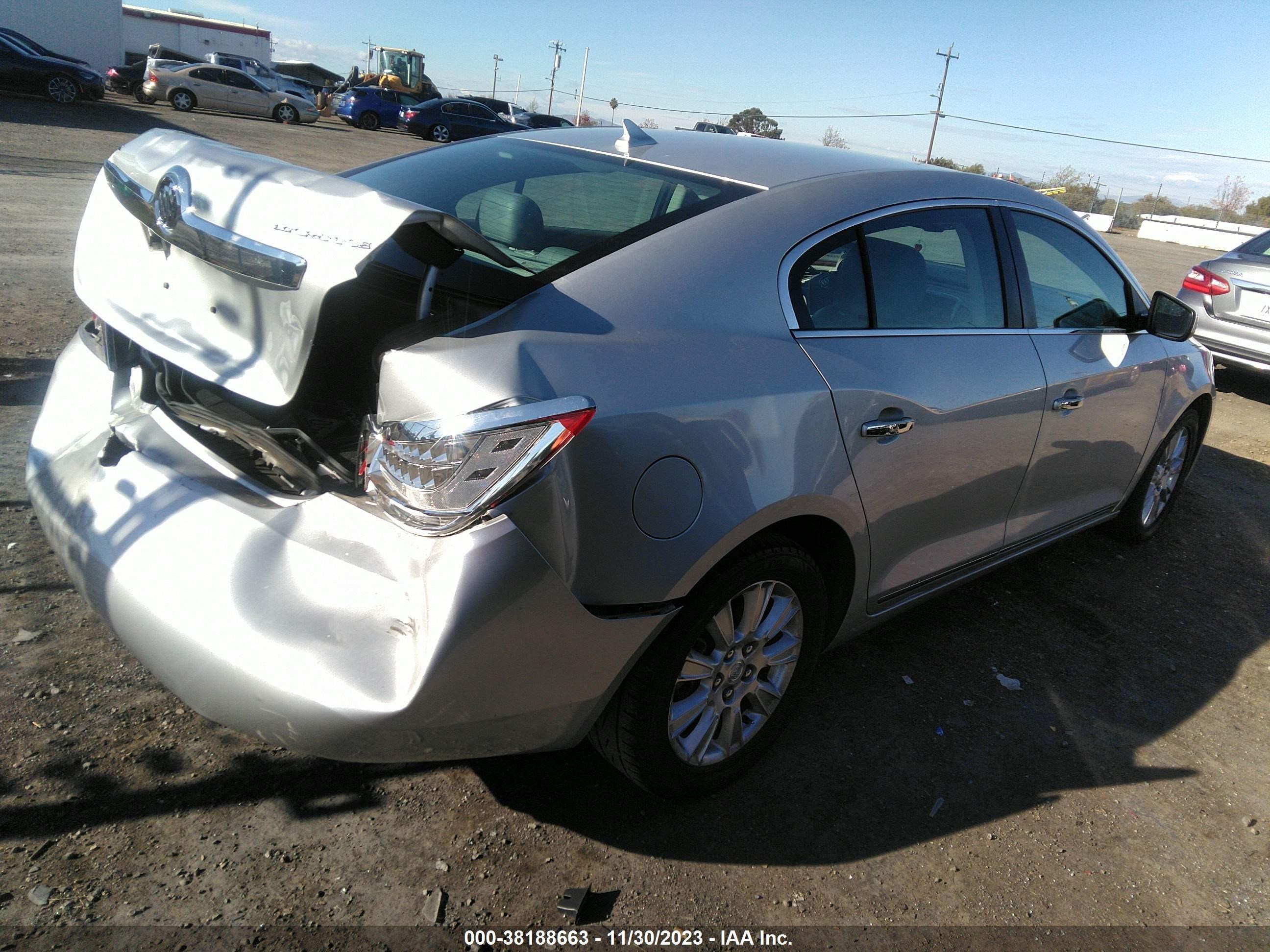 Photo 3 VIN: 1G4GA5ED2BF278298 - BUICK LACROSSE 